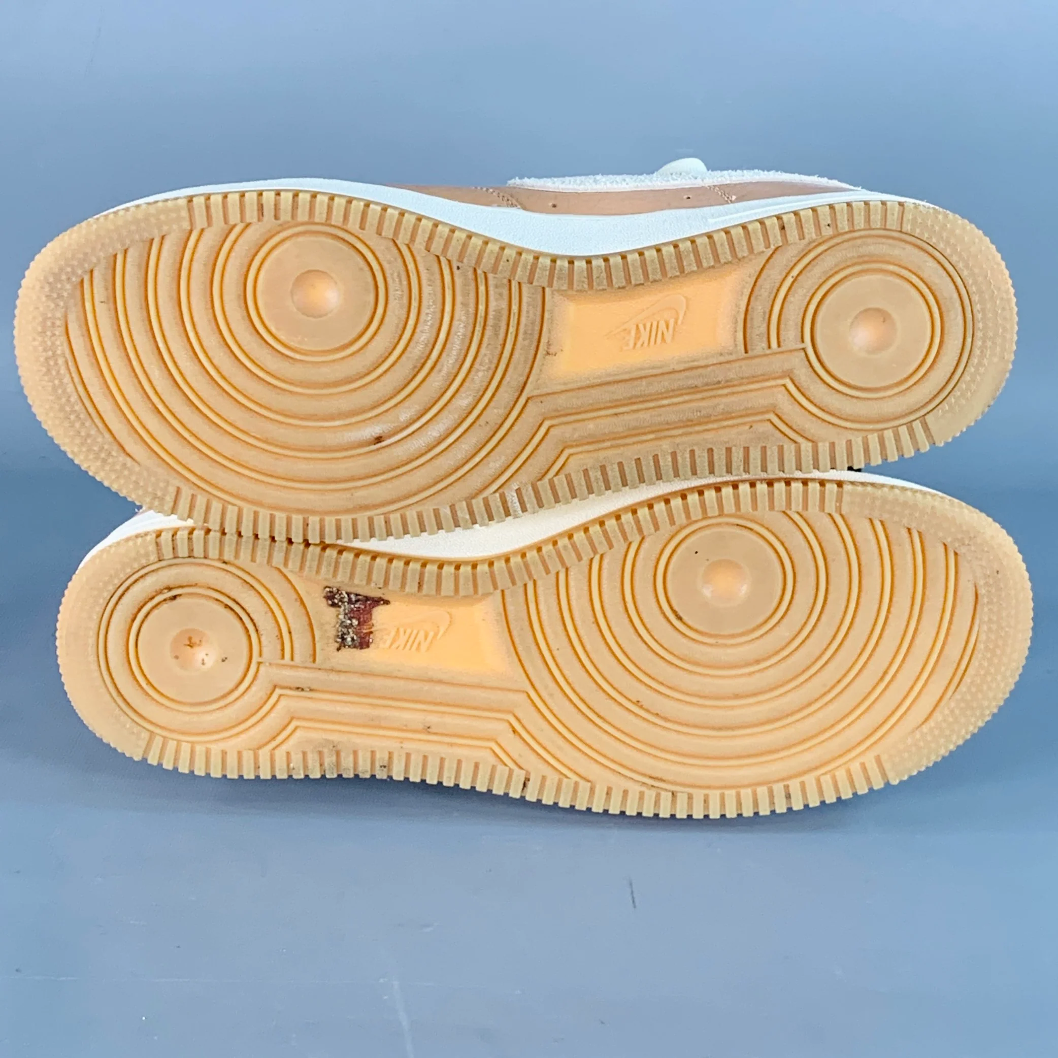NIKE AIR Size 10.5 Orange White Logo Leather Chunky Sole Sneakers - Image 6
