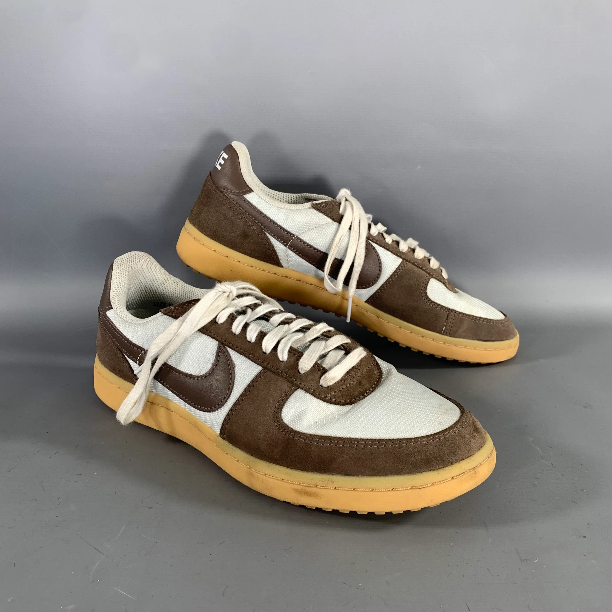 NIKE Size 10.5 Brown Silver Mixed Fabrics Suede Lifestyle Sneakers