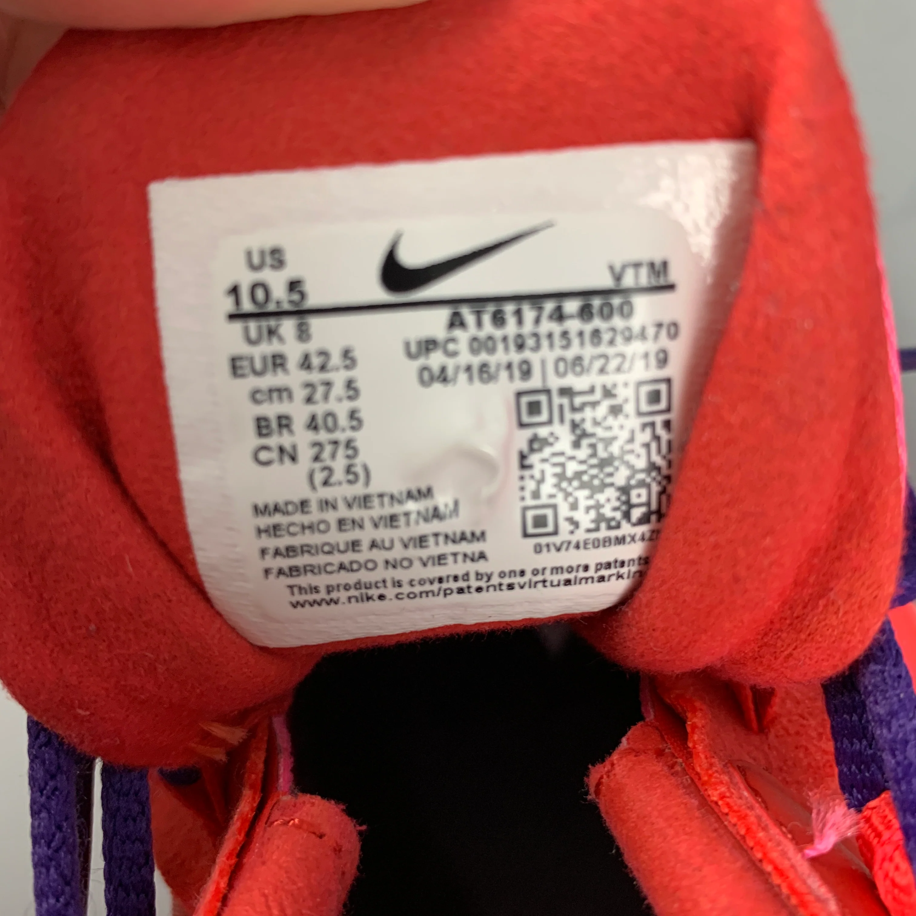 NIKE Size 10.5 Pink Fuchsia  -REACT- Sneakers - Image 7
