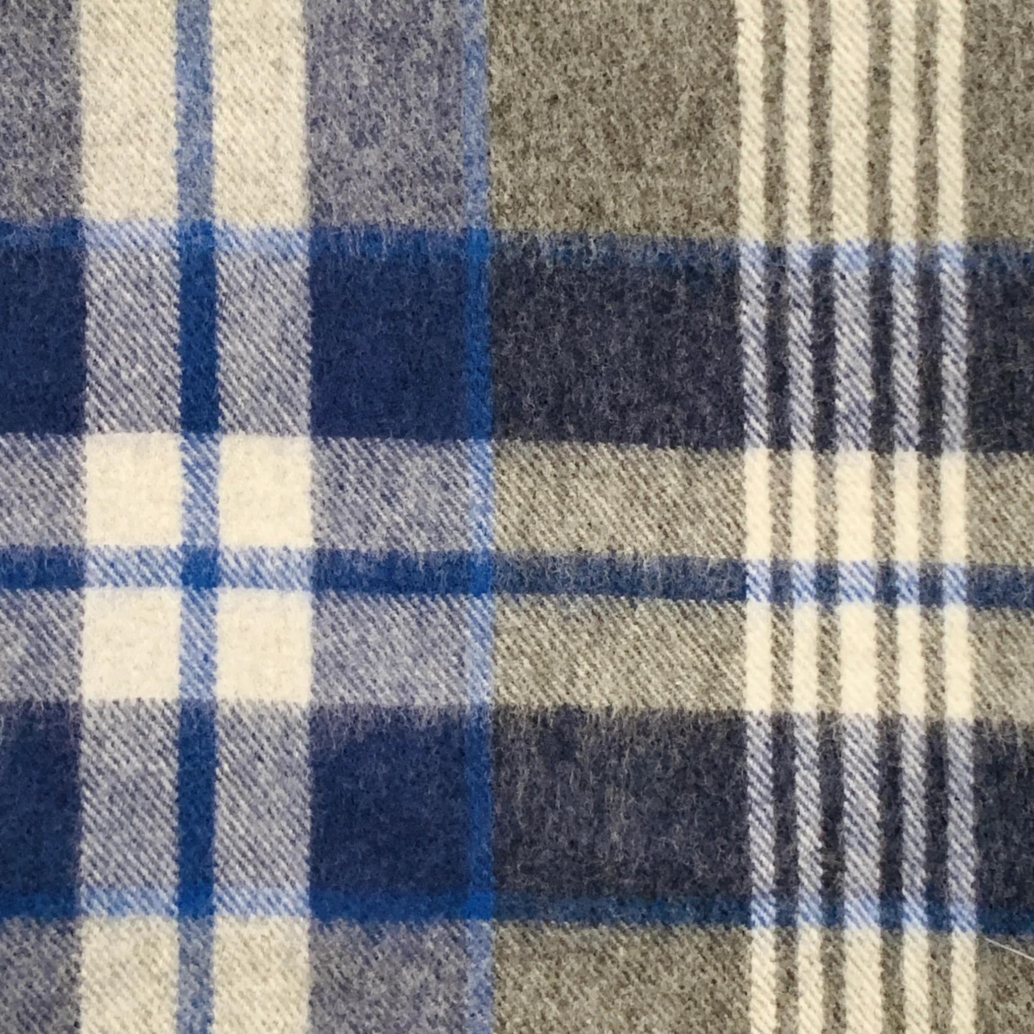 NO BRAND Blue Grey Plaid Lambswool Cashmere Fringe Scarf - Image 2