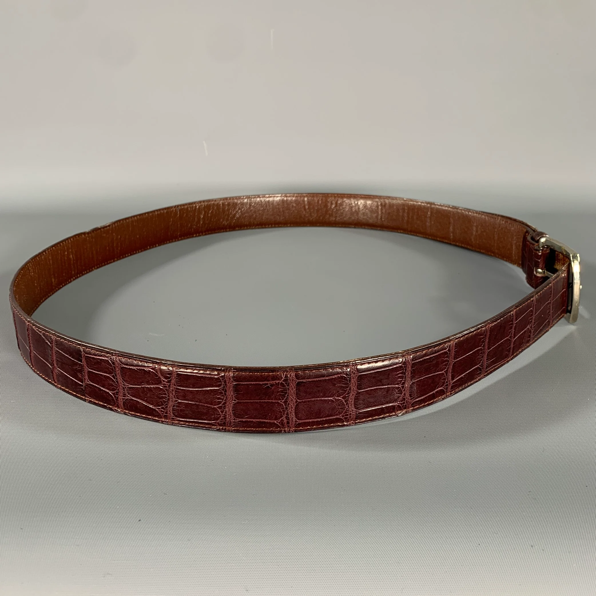 NO BRAND Brown Burgundy Alligator Embossed Leather Belt - Image 2