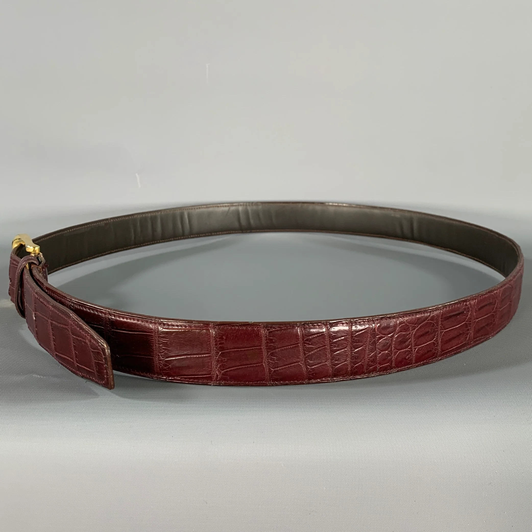 NO BRAND Burgundy Alligator Embossed Leather Belt - Image 4