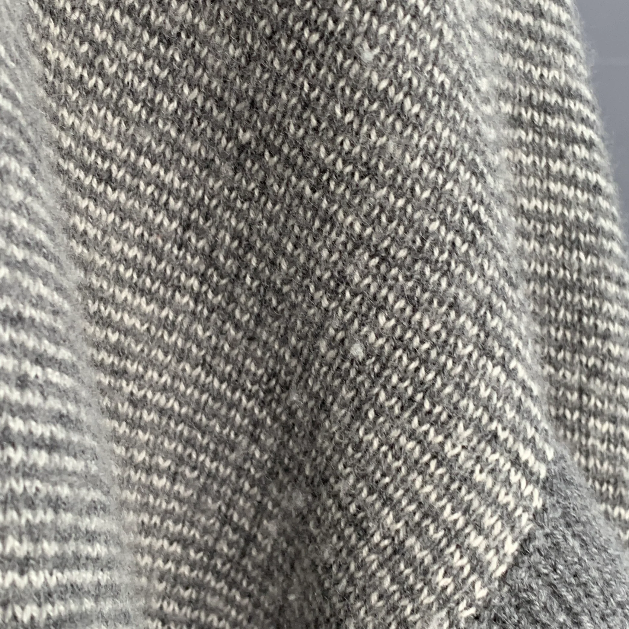 NO BRAND Size M Grey White Knit Shawl Collar Short Sleeve Open Front Cardigan - Image 6