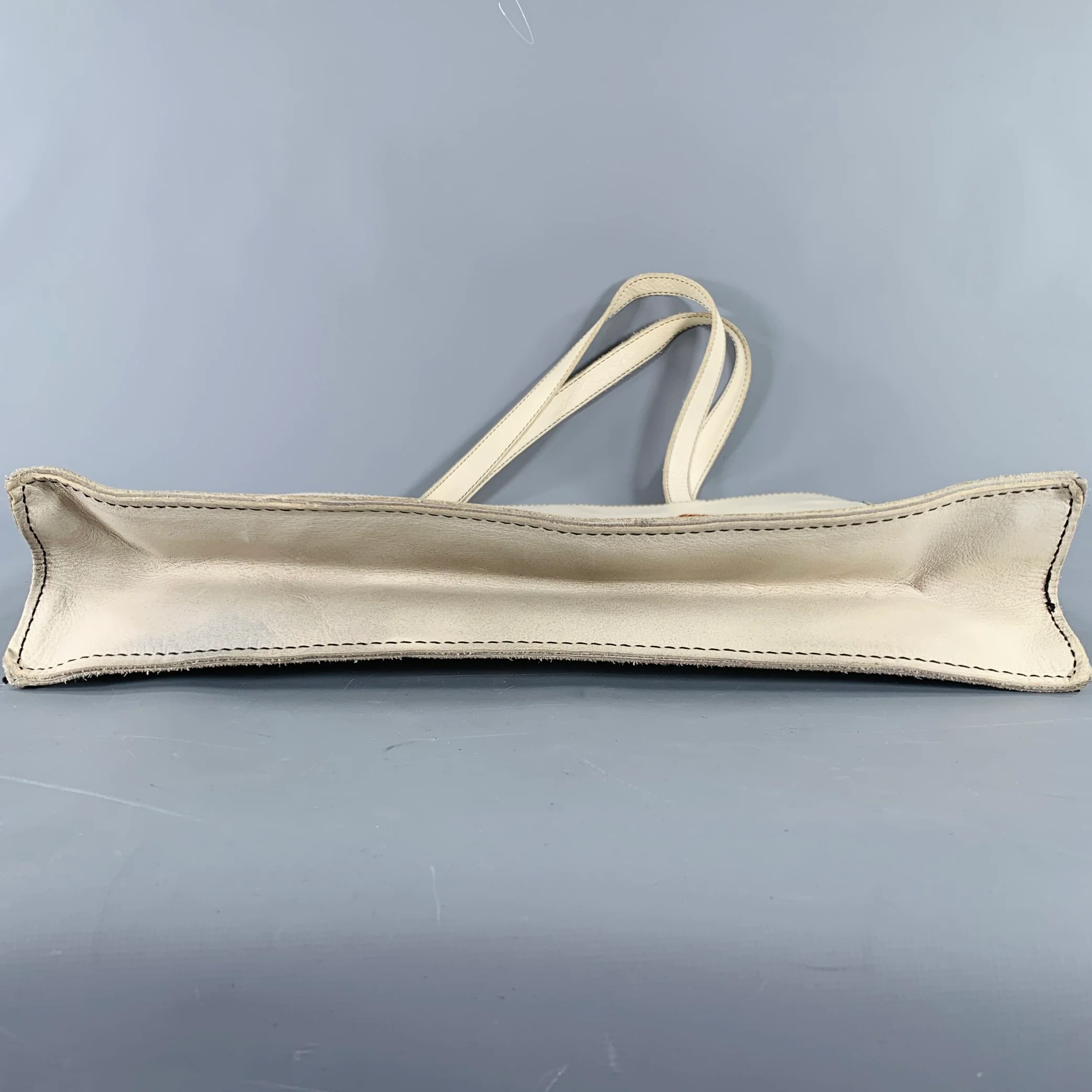 NUMERO 10 Grey Floral Embossed Leather Tote Handbag & Leather Goods - Image 8