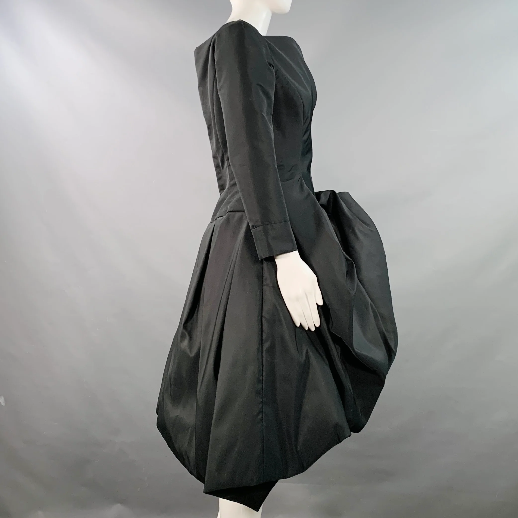 OSCAR DE LA RENTA 2022 Size 6 Black Taffeta Long Sleeve Midi Cocktail Dress - Image 4