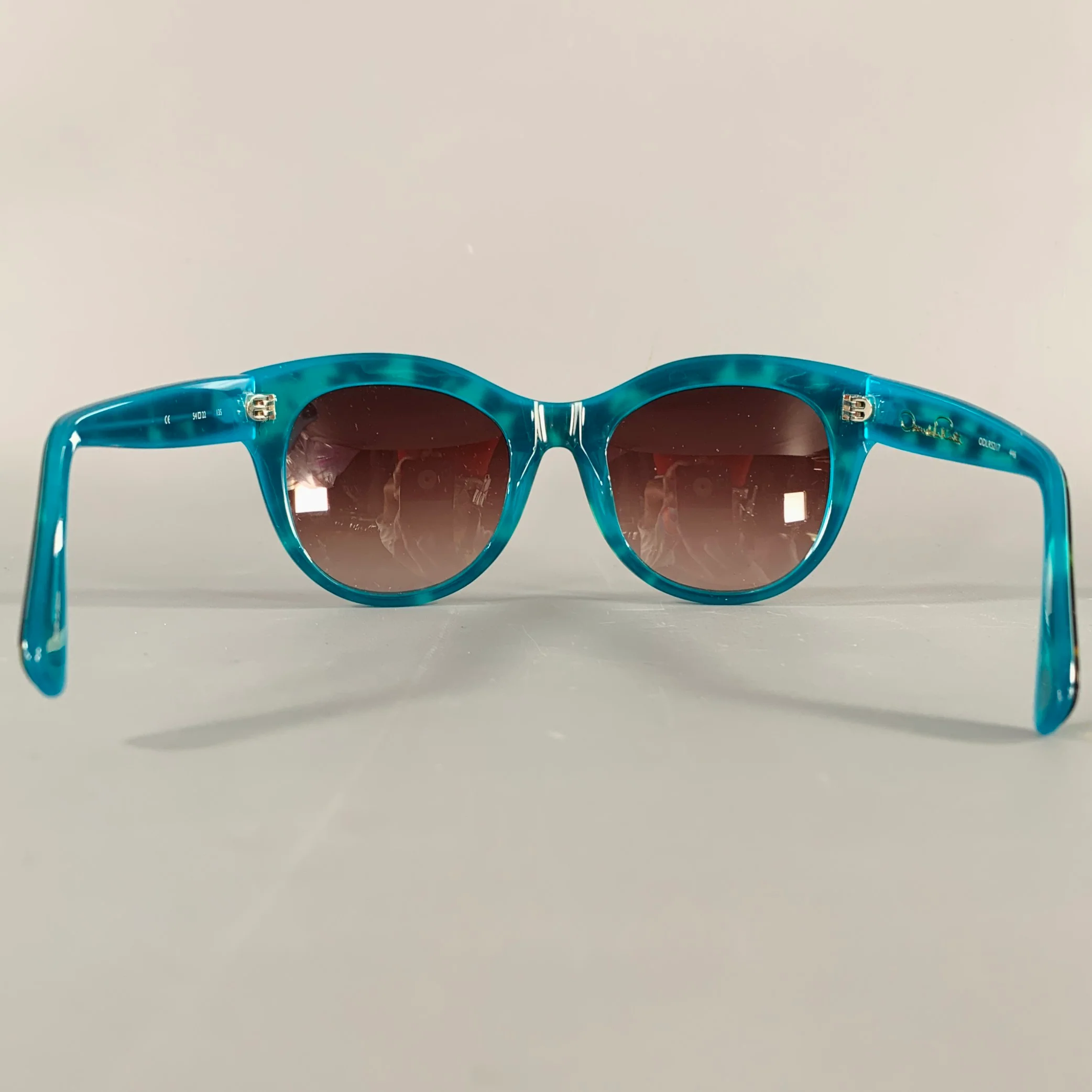 OSCAR DE LA RENTA Blue Black Marbled Acetate Sunglasses - Image 3