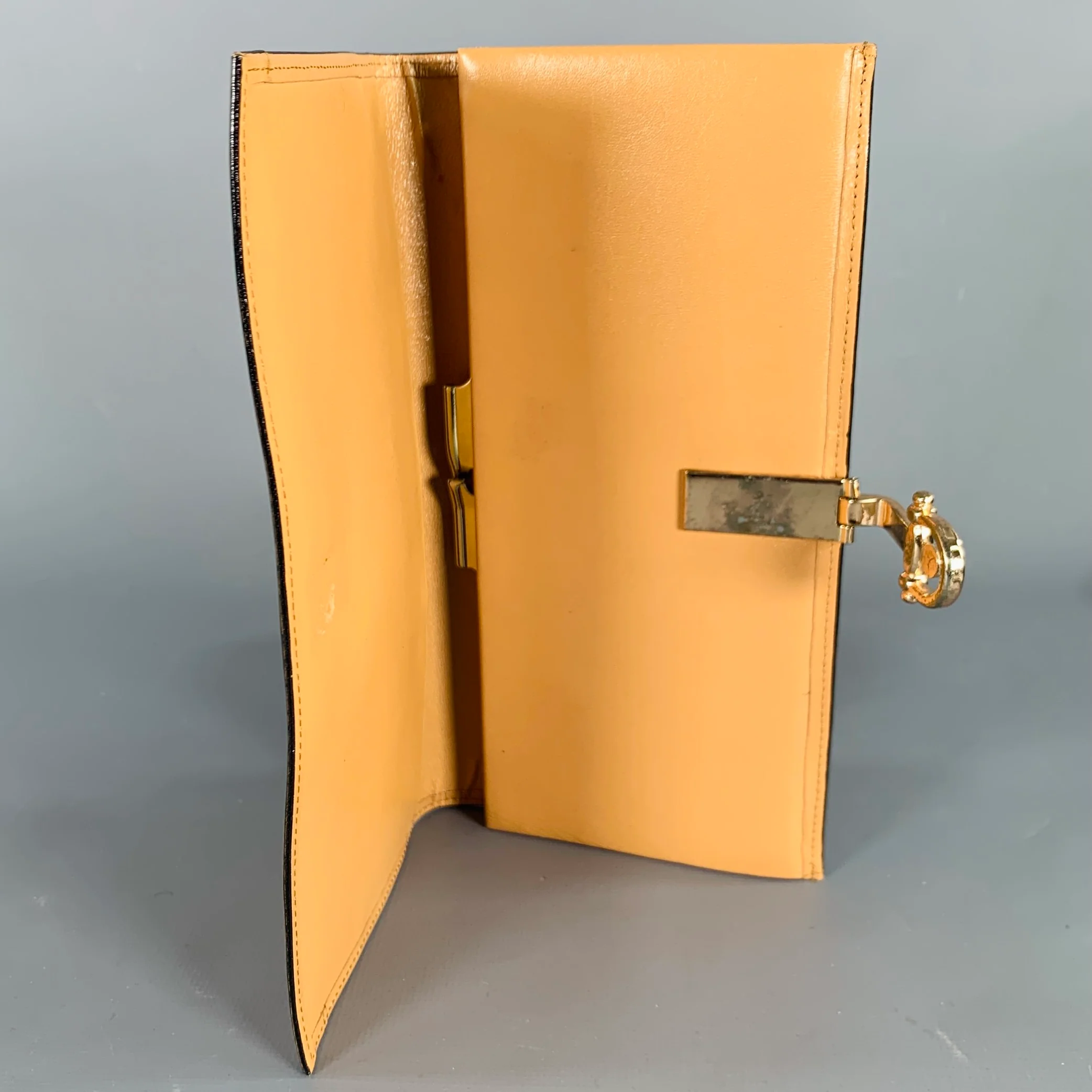 PIERRE BALMAIN Beige Gold Leather Wallet - Image 2
