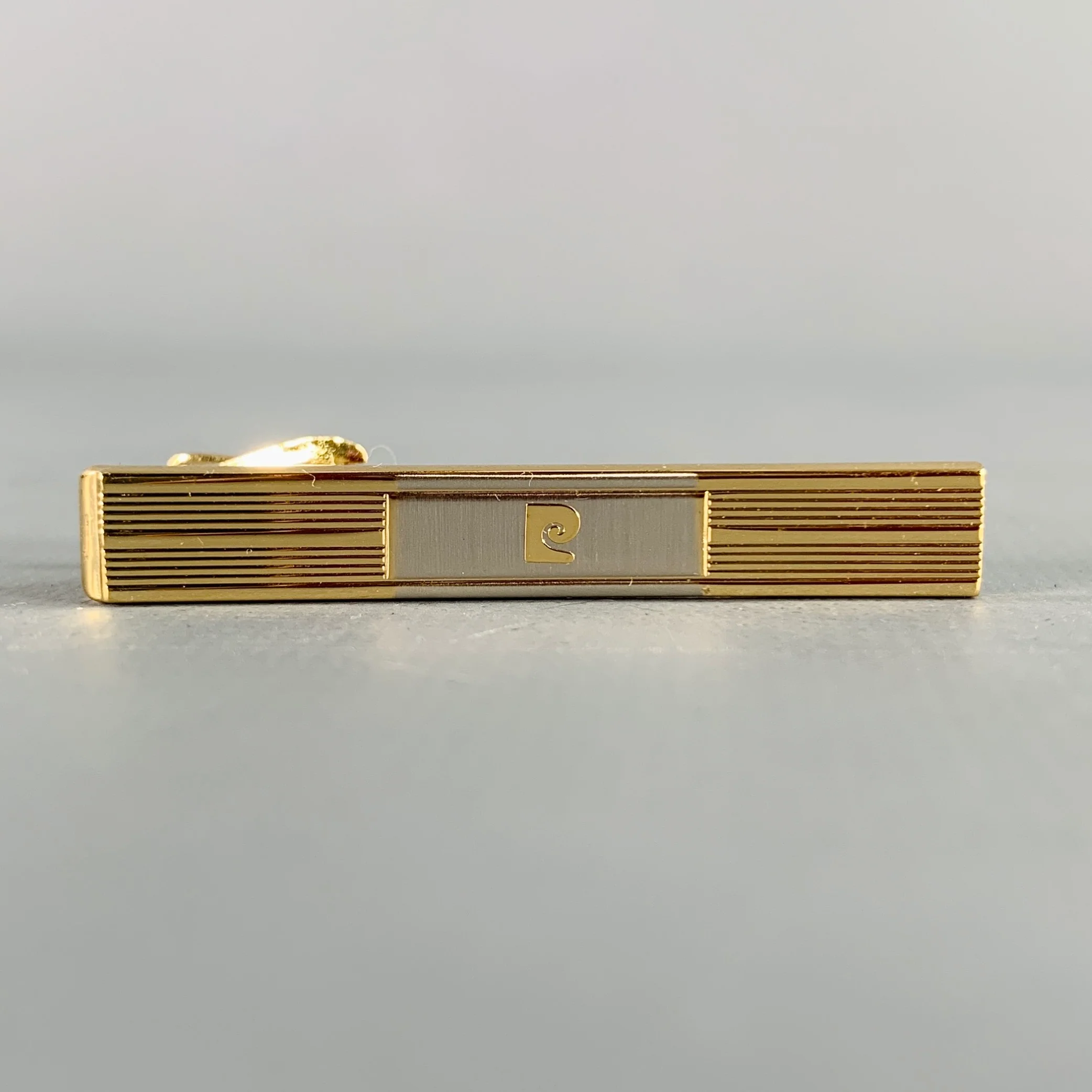 PIERRE CARDIN Gold Engraved Metal Tie Clip - Image 2