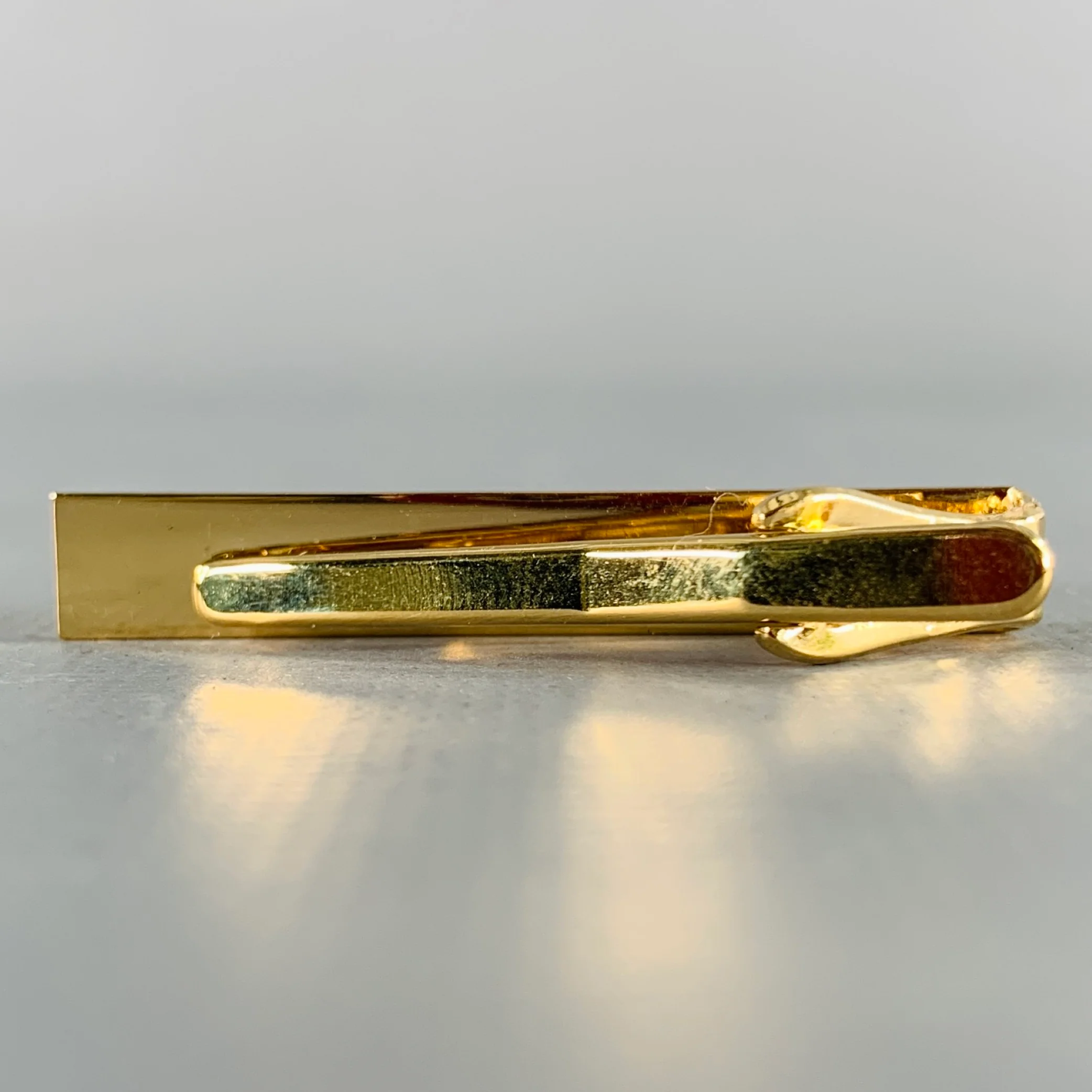 PIERRE CARDIN Gold Engraved Metal Tie Clip - Image 3