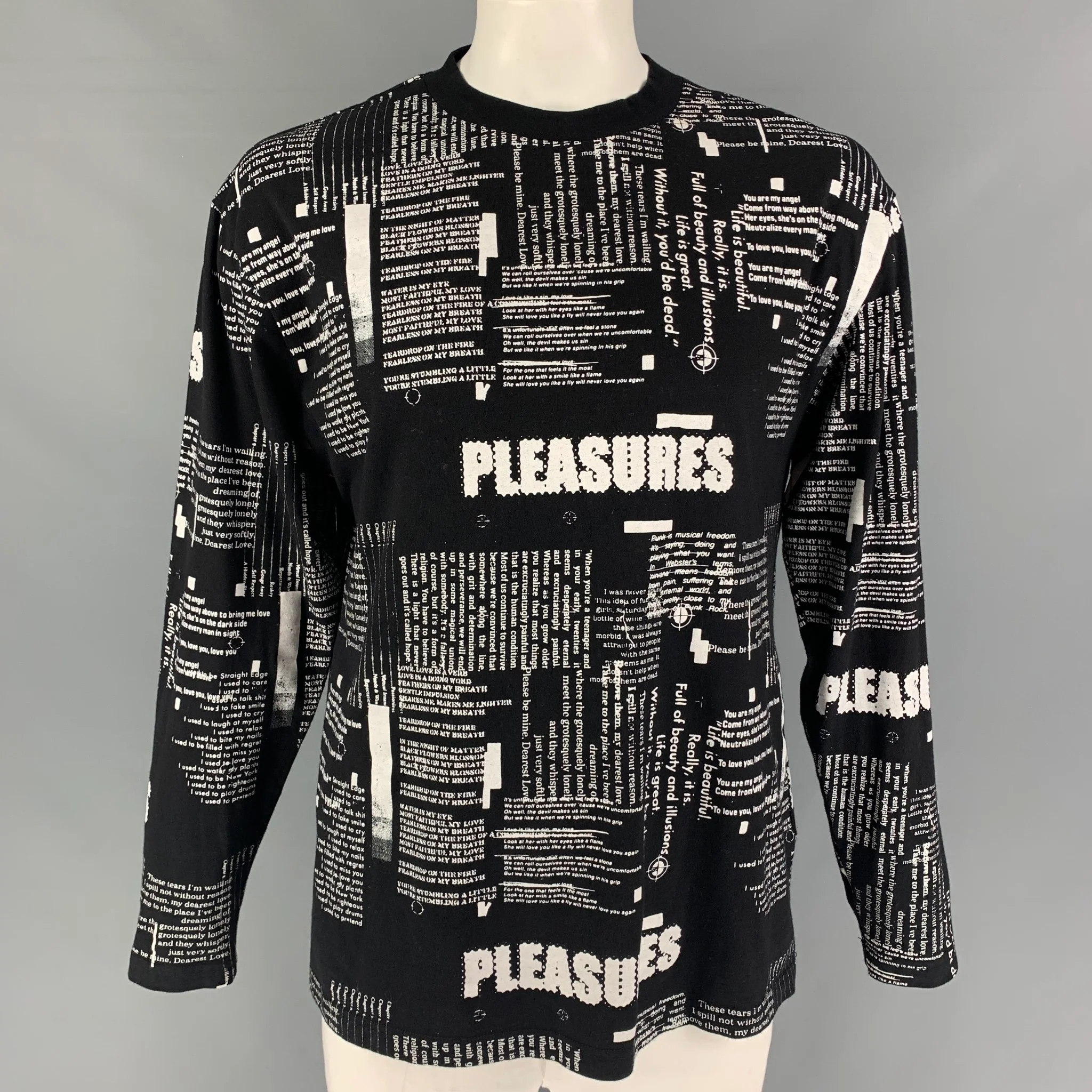 PLEASURES Size L Black White Graphic Cotton Long Sleeve T-shirt