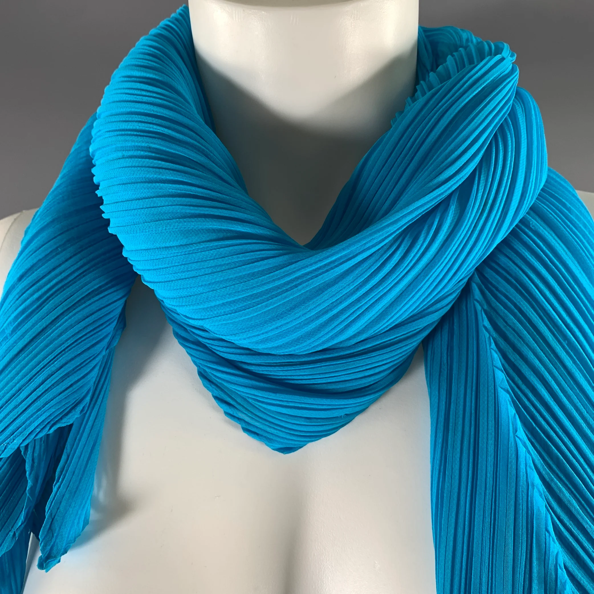 PLEATS PLEASE by ISSEY MIYAKE Blue Pleated Scarves & Shawls - Image 2