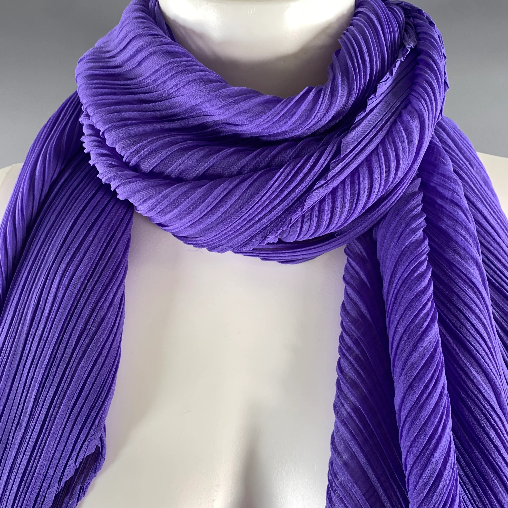 PLEATS PLEASE by ISSEY MIYAKE Purple Pleated Scarves & Shawls - Image 2