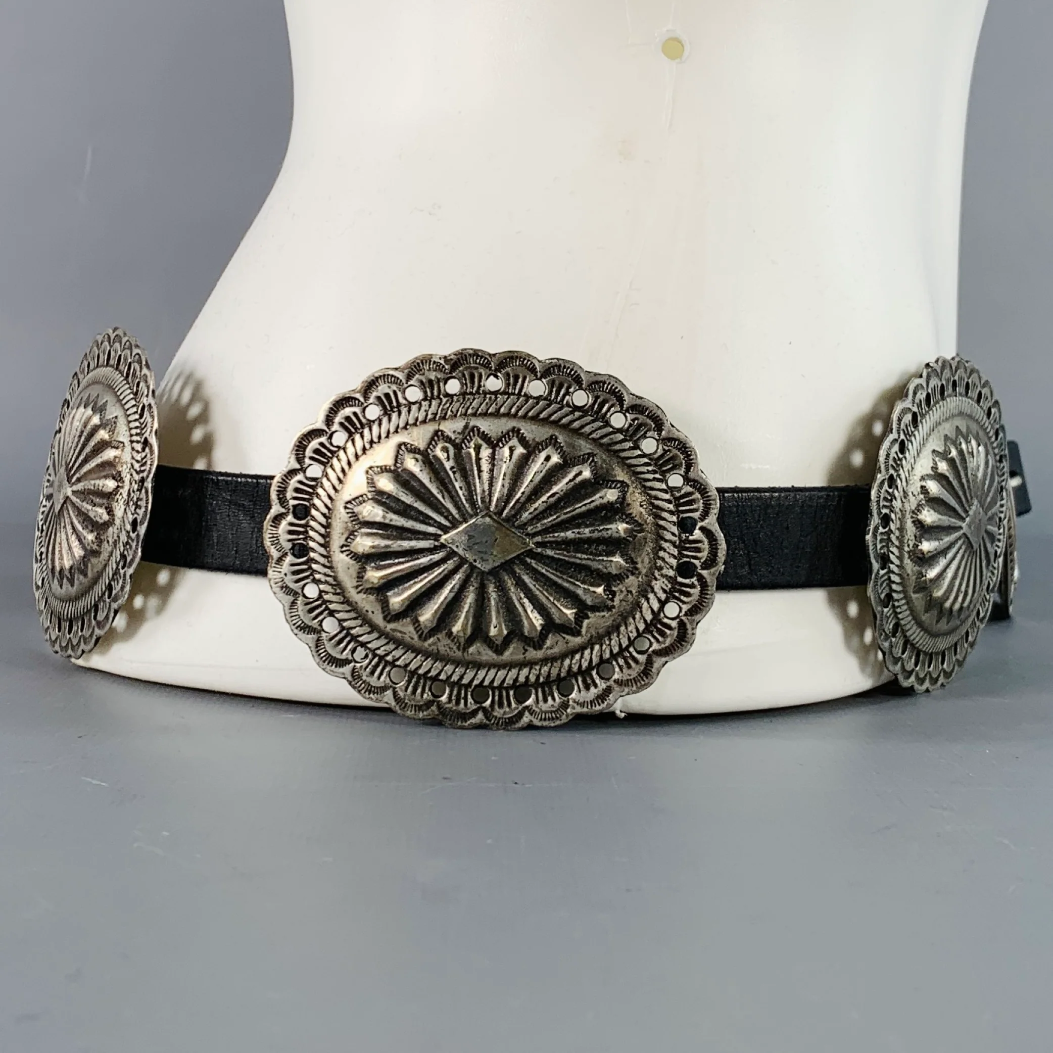 POLO by RALPH LAUREN Size L Black Silver Leather Metal Concho Belt - Image 2