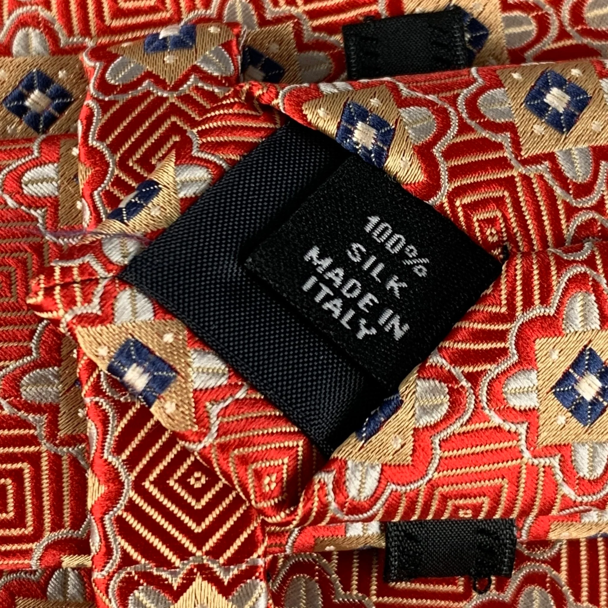 PRADA Red Gold Jacquard Silk Tie - Image 5