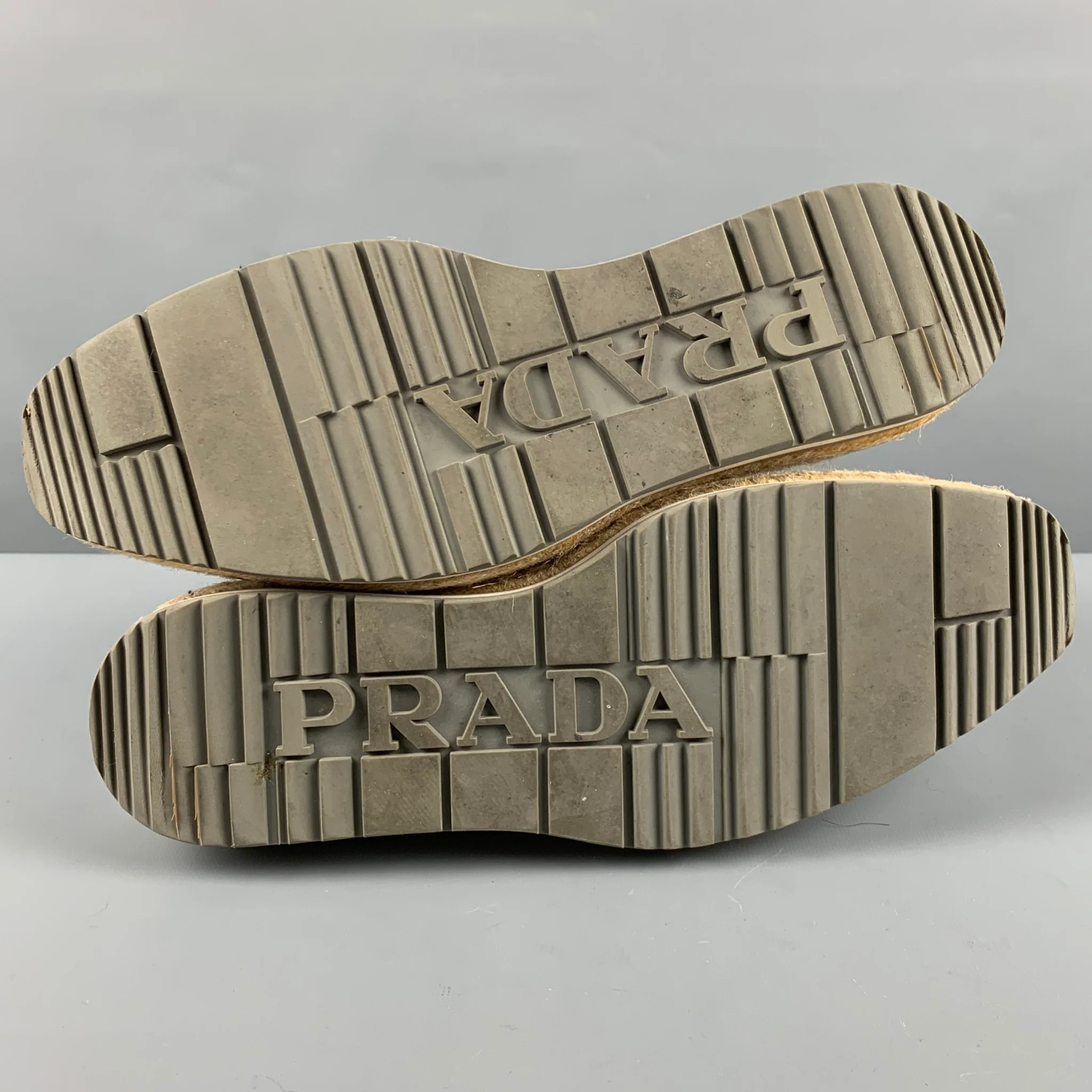 PRADA Size 10 Silver Perforated Leather Platform Lace-Up Shoes - Image 6