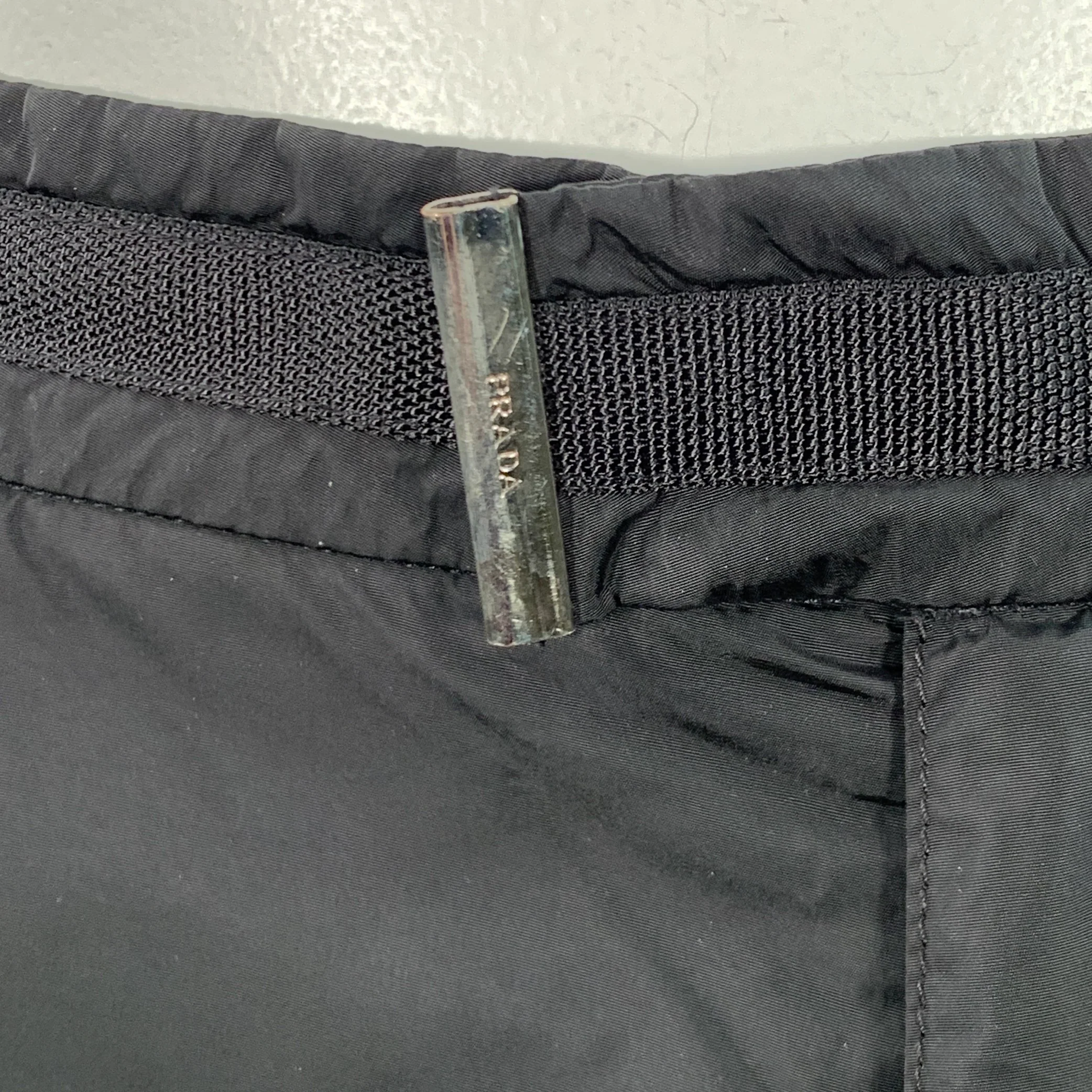 PRADA Size 34 Black Nylon Mesh Lined Zip Fly Swim Trunks - Image 2