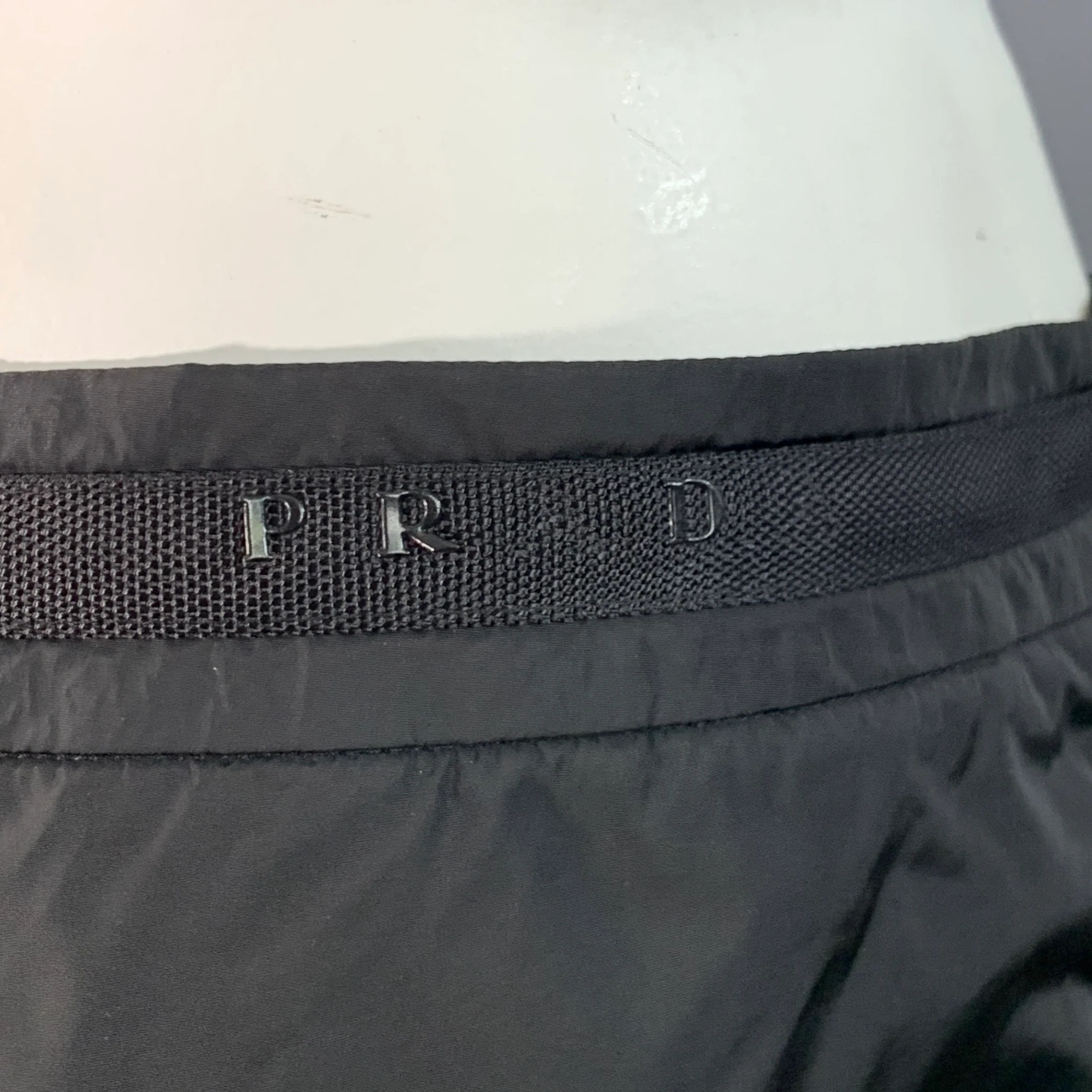 PRADA Size 34 Black Nylon Mesh Lined Zip Fly Swim Trunks - Image 4