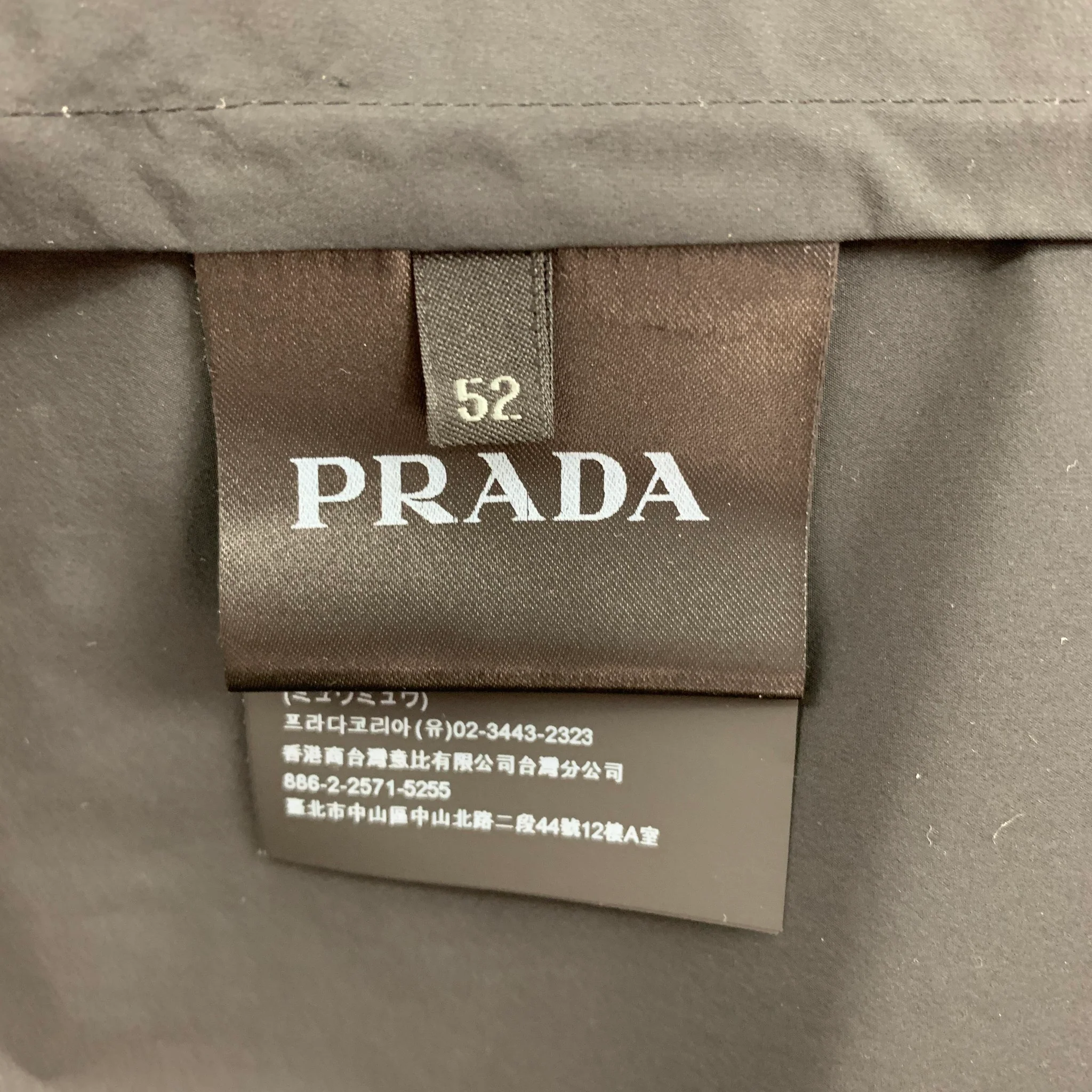 PRADA Size 42 Black Polyester Notch Lapel Suit - Image 7