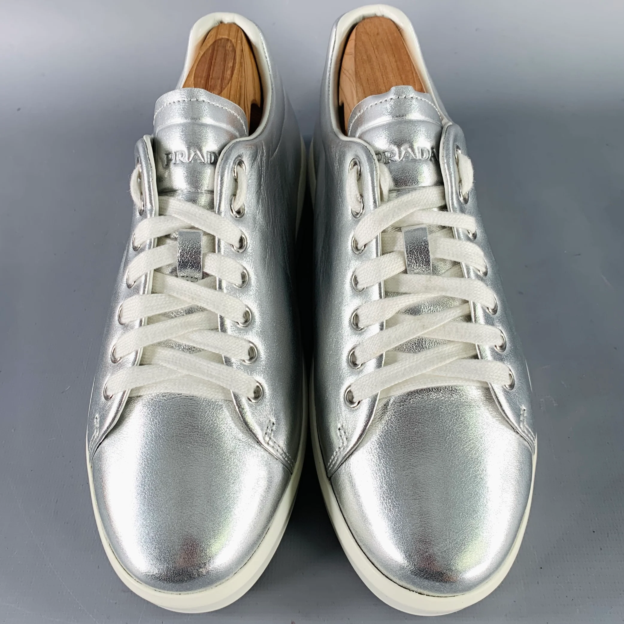 PRADA Size 7.5 Metallic Silver Leather Platform Sneakers - Image 4
