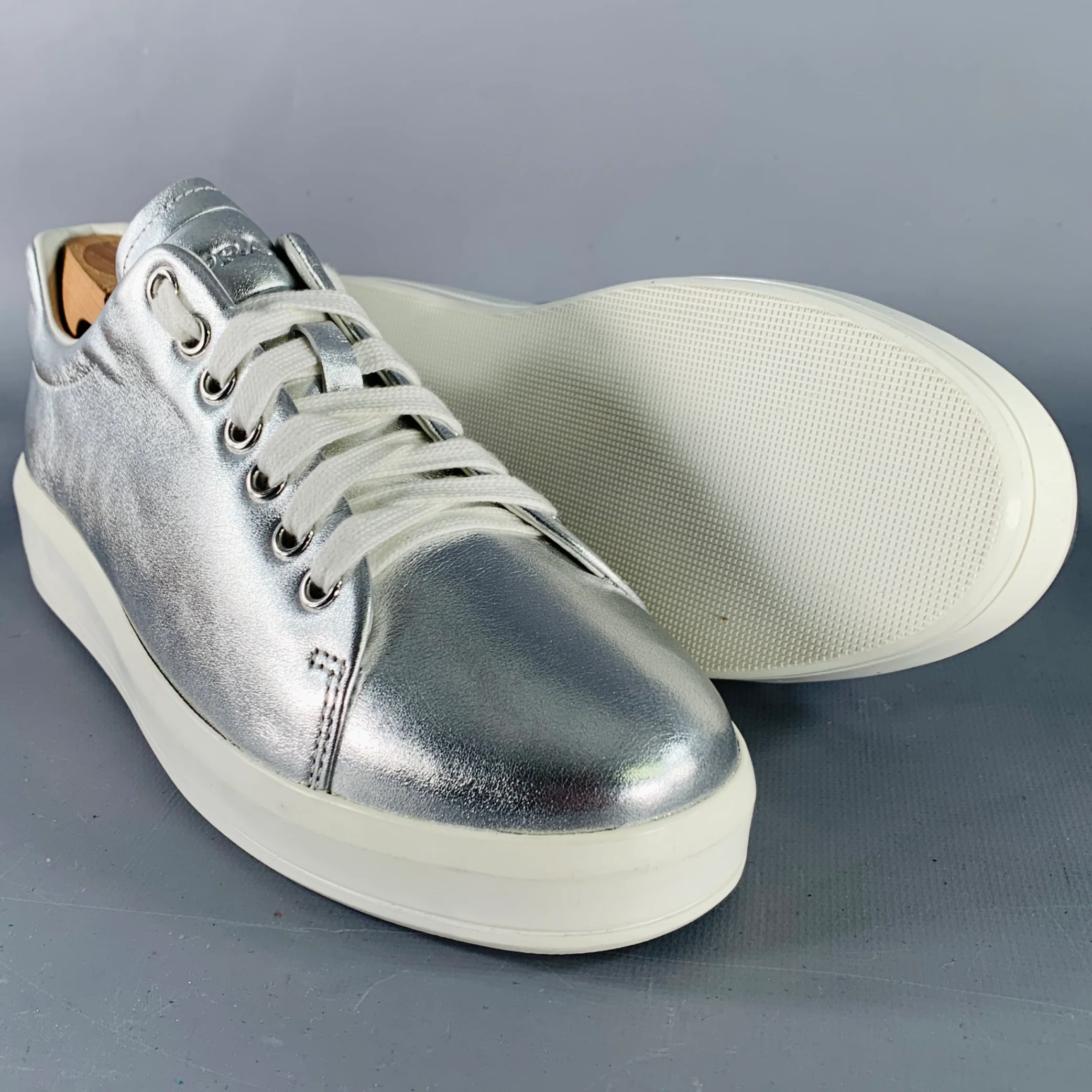 PRADA Size 7.5 Metallic Silver Leather Platform Sneakers - Image 5