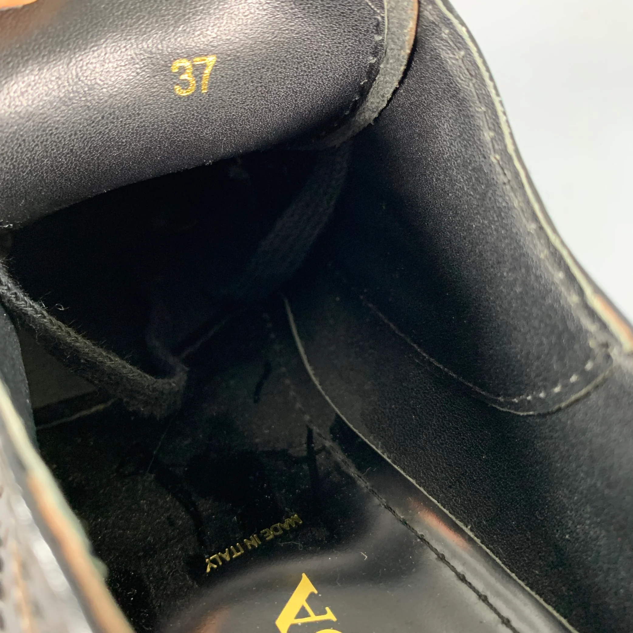 PRADA Size 7 Black White Leather Patent Spectator Laces - Image 8