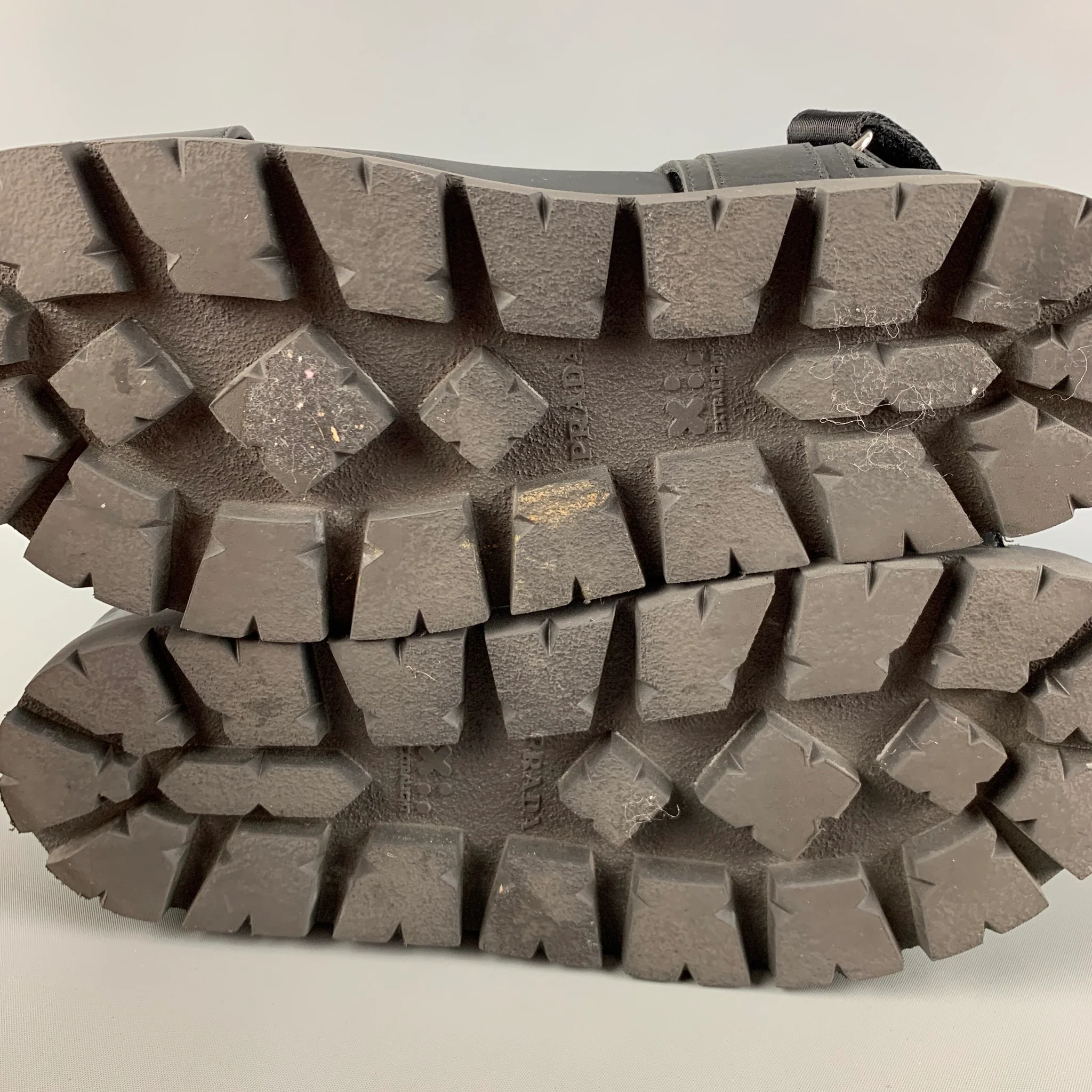PRADA Size 8 Black Leather Belted Buckle Sandals - Image 8