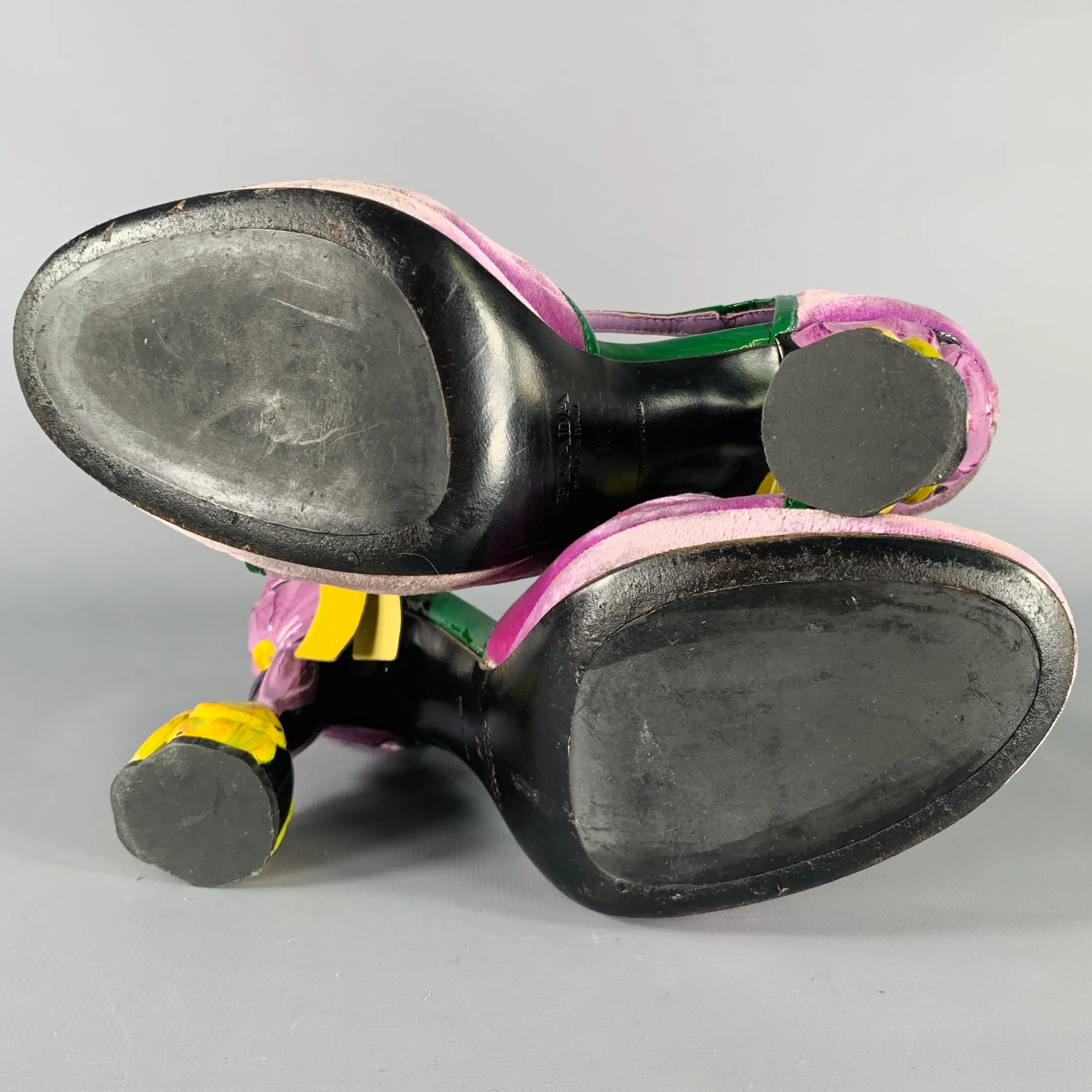 PRADA Size 8 SS08 Purple Green Velvet Patent Leather Heels Pumps - Image 7