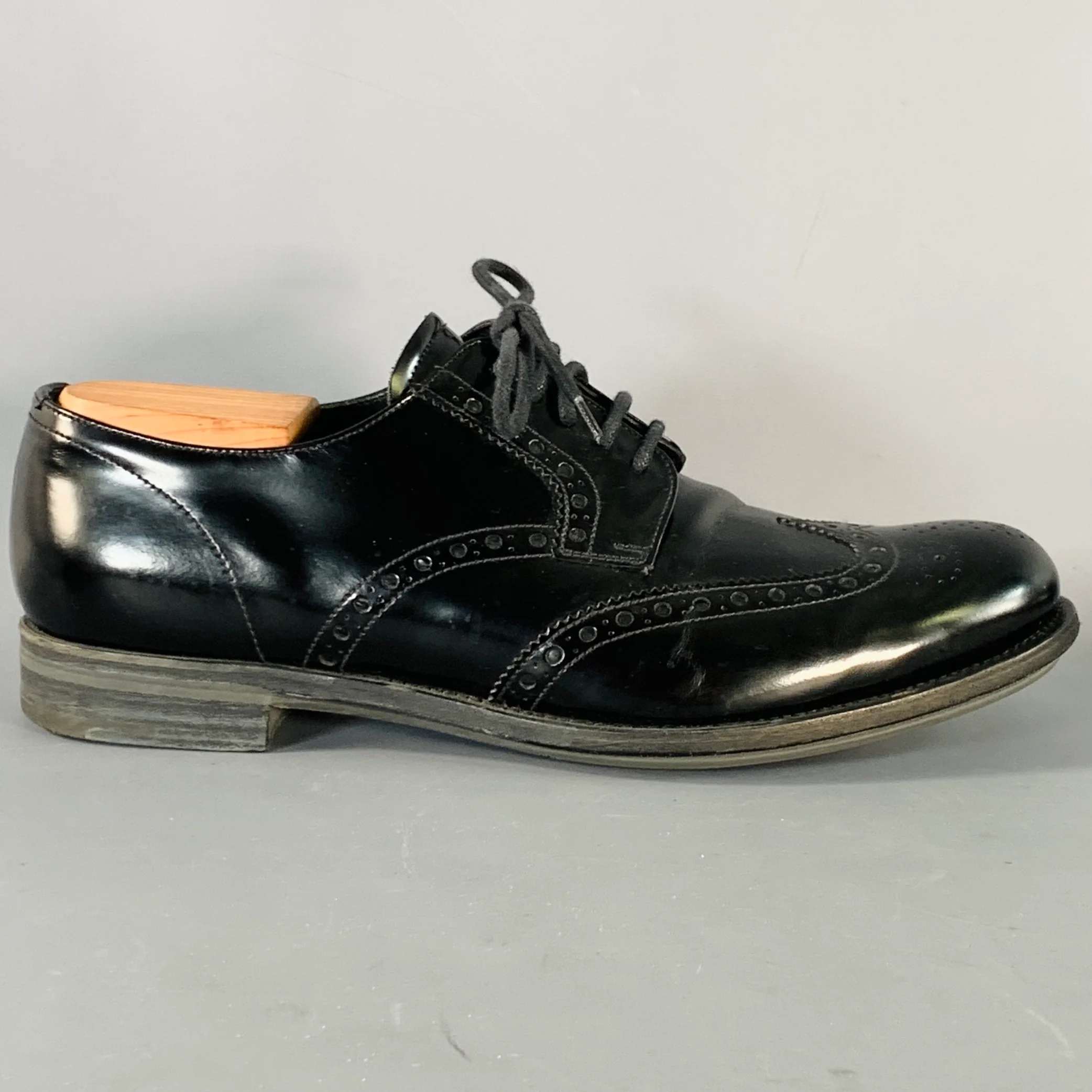 PRADA Size 9.5 Black Leather Perforated Wingtip Derby Lace-Up Shoes - Image 2