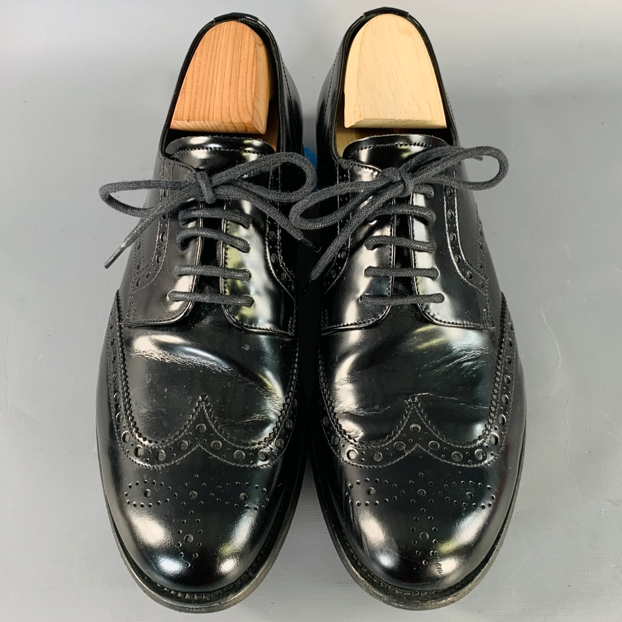 PRADA Size 9.5 Black Leather Perforated Wingtip Derby Lace-Up Shoes - Image 4