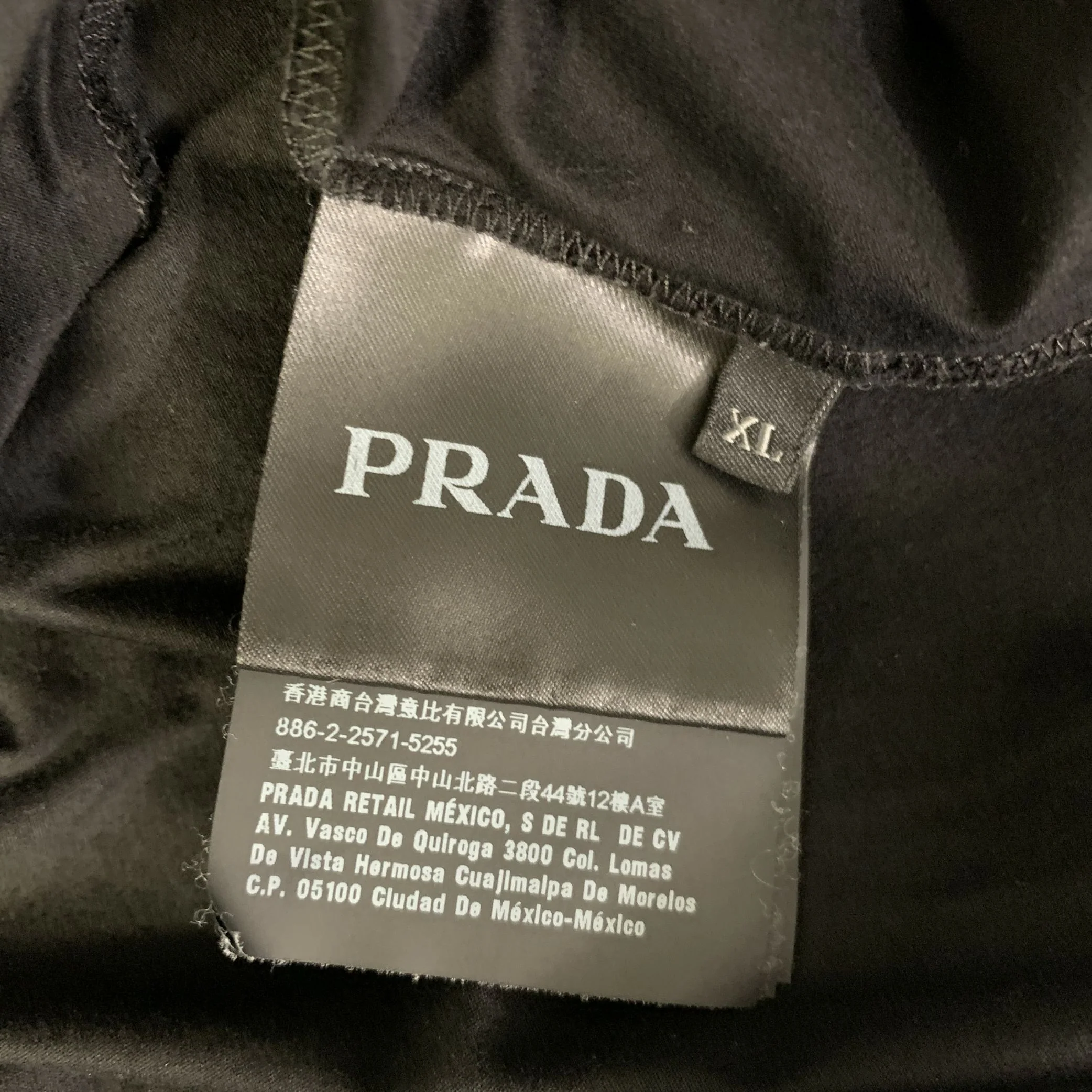 PRADA Size L Black Patch Cotton Crew-Neck T-shirt - Image 5