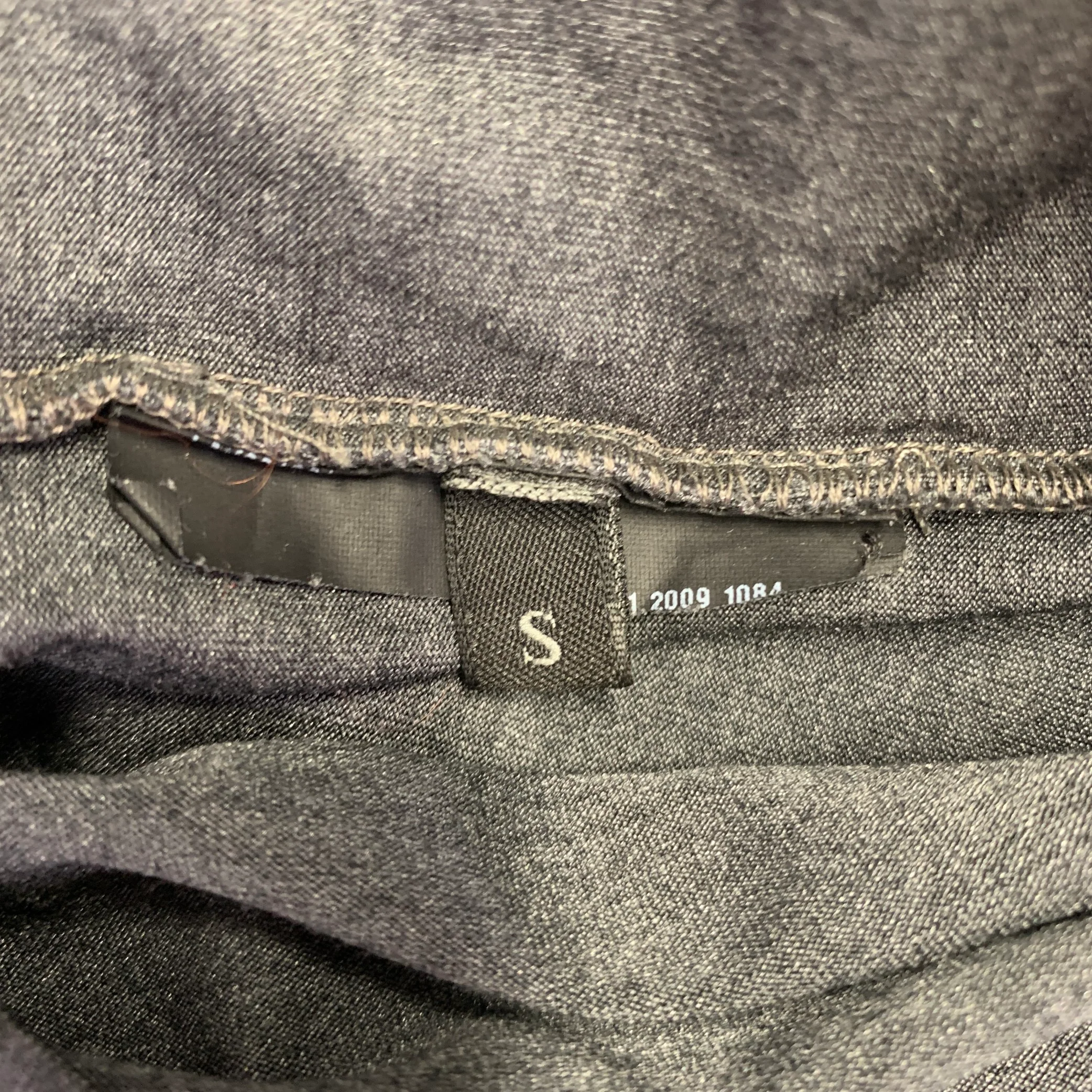 PRADA Size S Grey Shimmery Short Sleeve Polo - Image 5