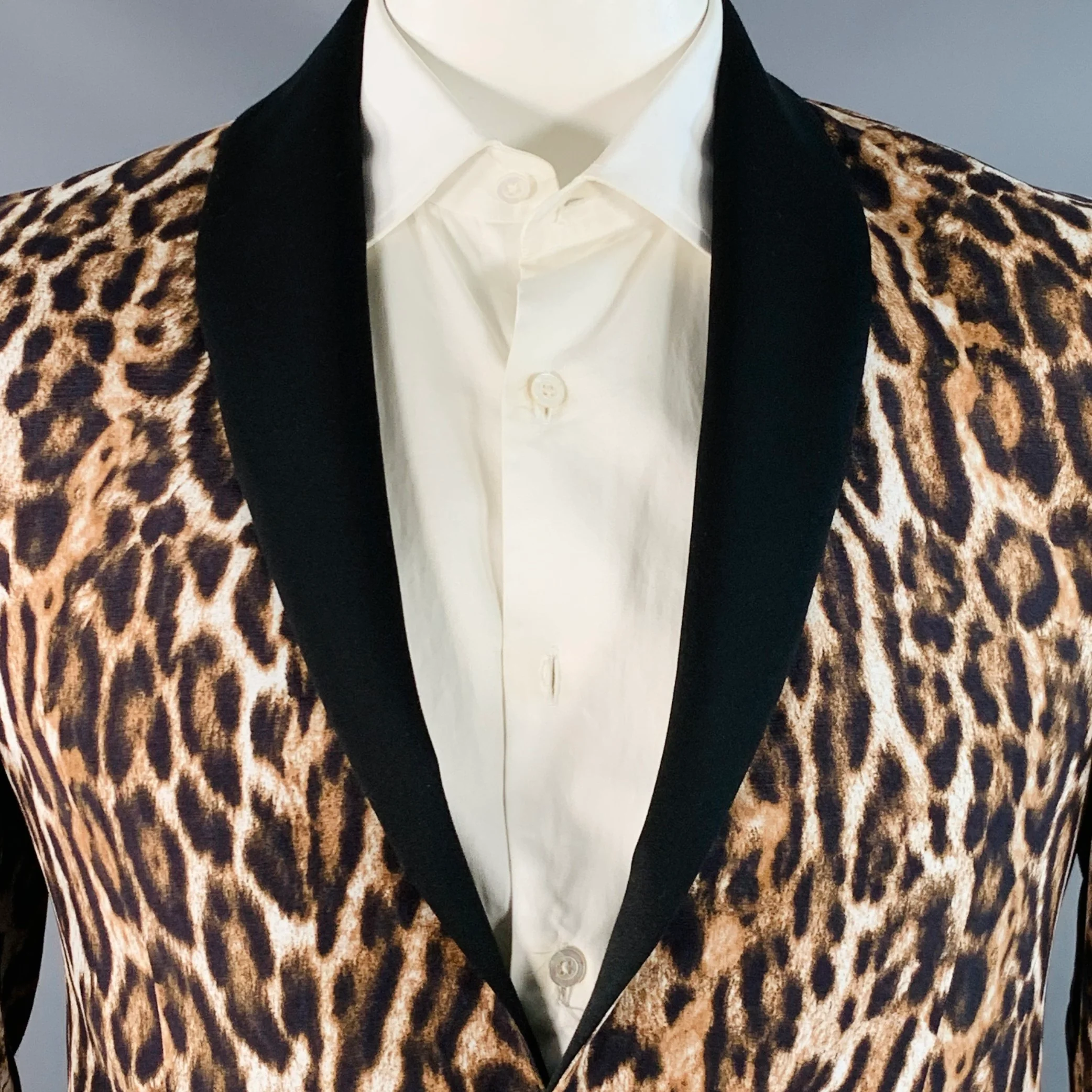 R13 Size L Brown Black White Animal Print Viscose Silk Shawl Collar Sport Coat - Image 2