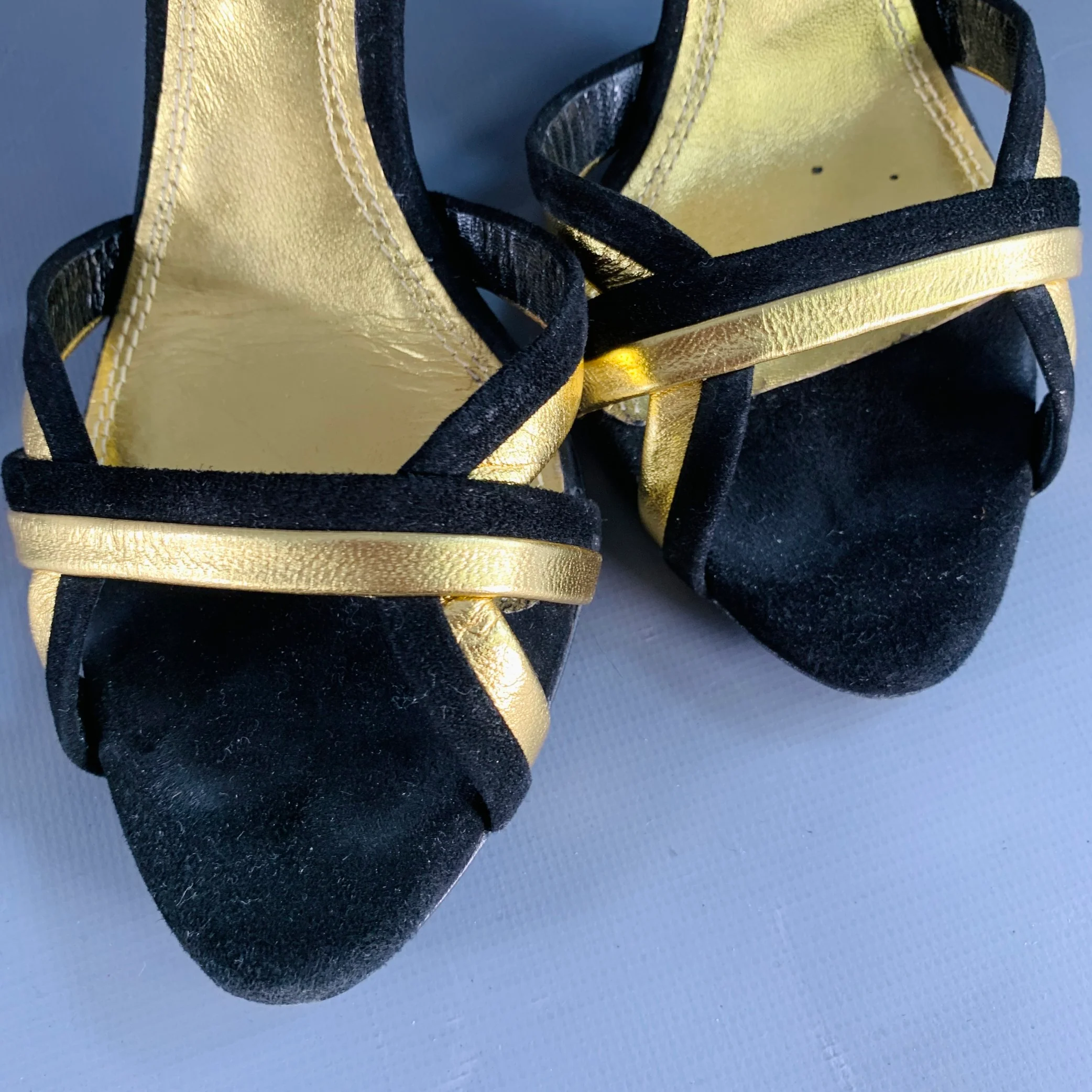 RALPH LAUREN COLLECTION Size 6 Black Metallic Gold Suede Leather Strappy Ankle Strap Sandals - Image 9