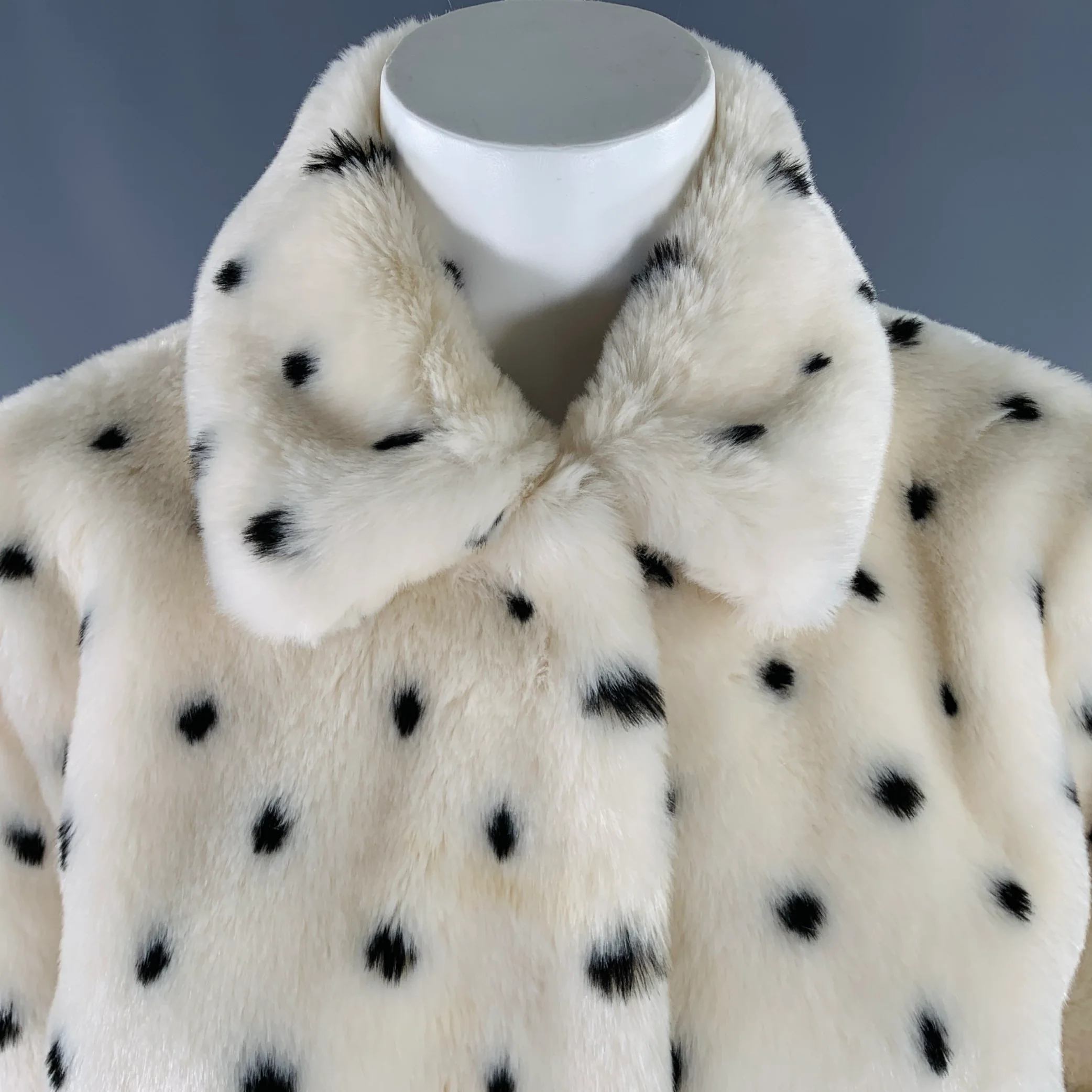 REBECCA TAYLOR Size S White Black Acrylic Dots Faux Fur Snaps Jacket - Image 2