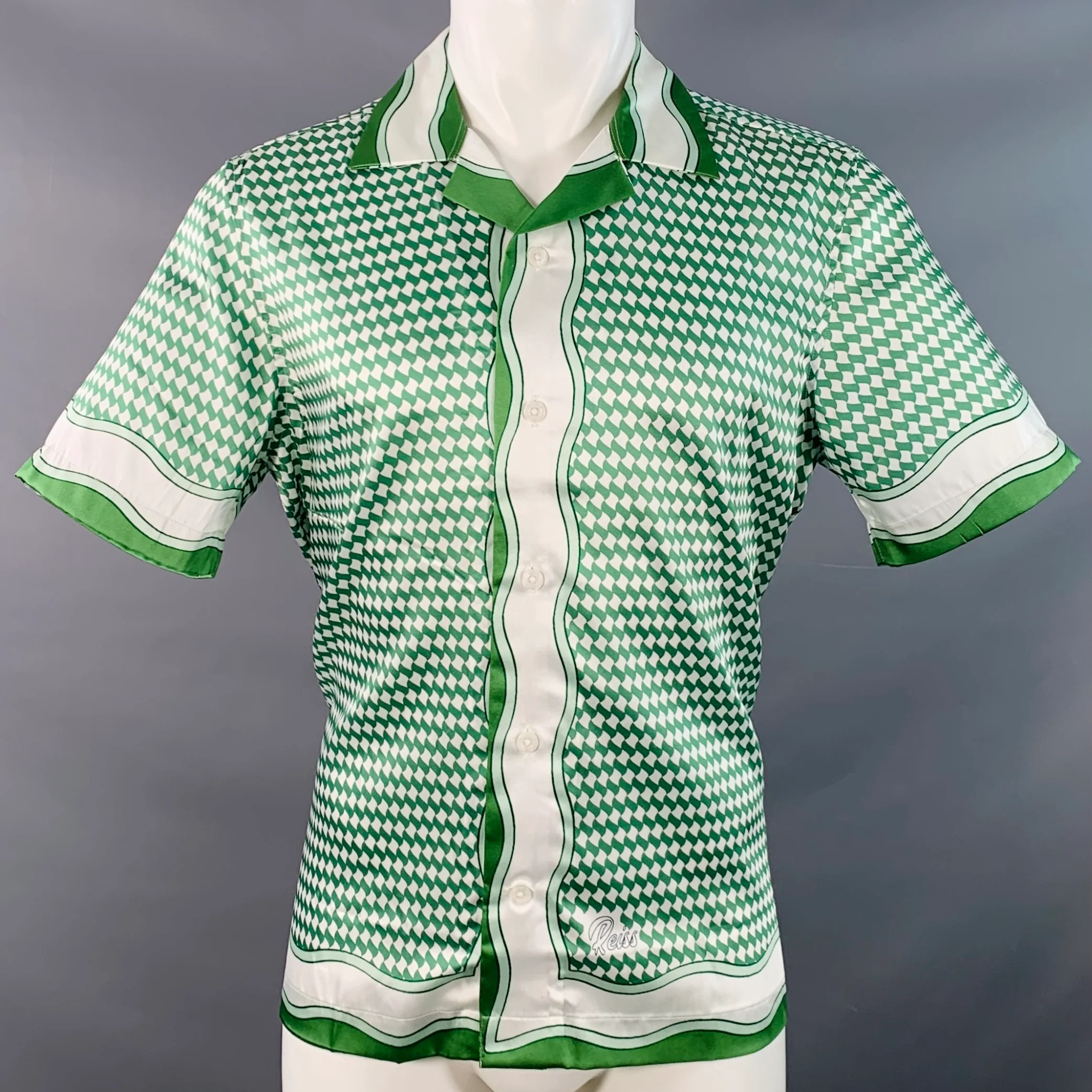 REISS Size M Vanpelt Green Ivory Geometric Polyester Regular Fit Camp Short Sleeve Shirt