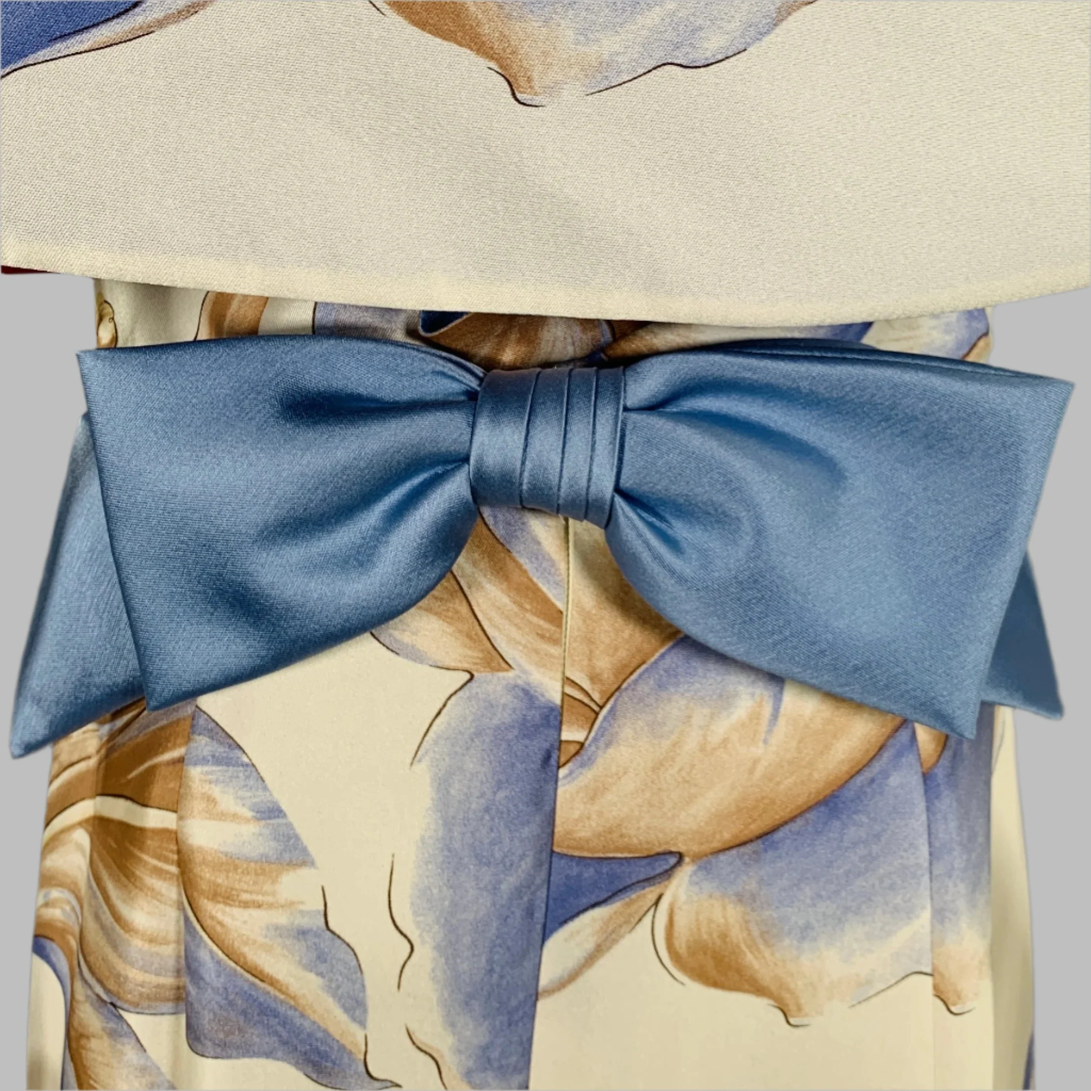 RIZIK BROS. Size 6 Cream Blue Tan Silk Floral Shawl Strapless Gown - Image 5