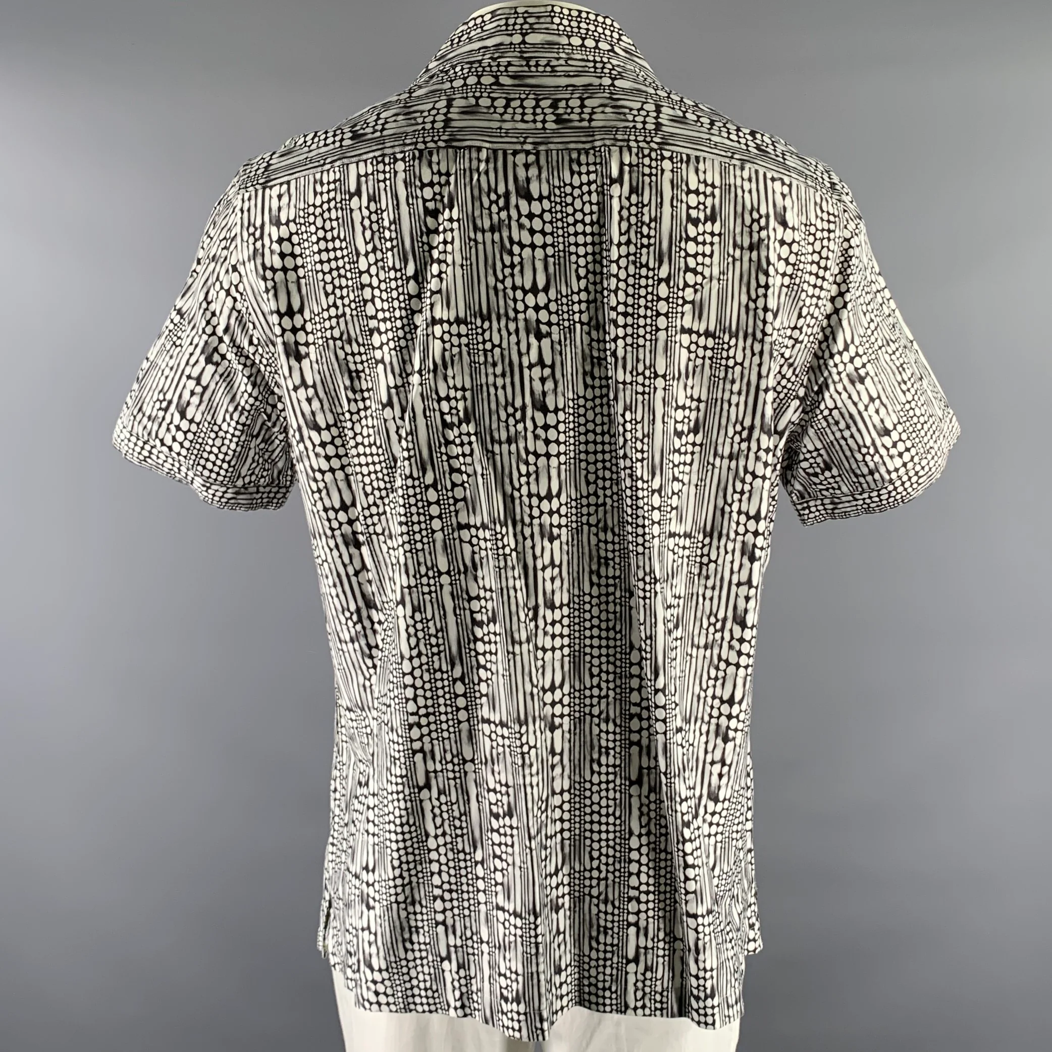 ROBERT GRAHAM Size XXL White Black Geometric Cotton Blend Camp Collar Short Sleeve Shirt - Image 4