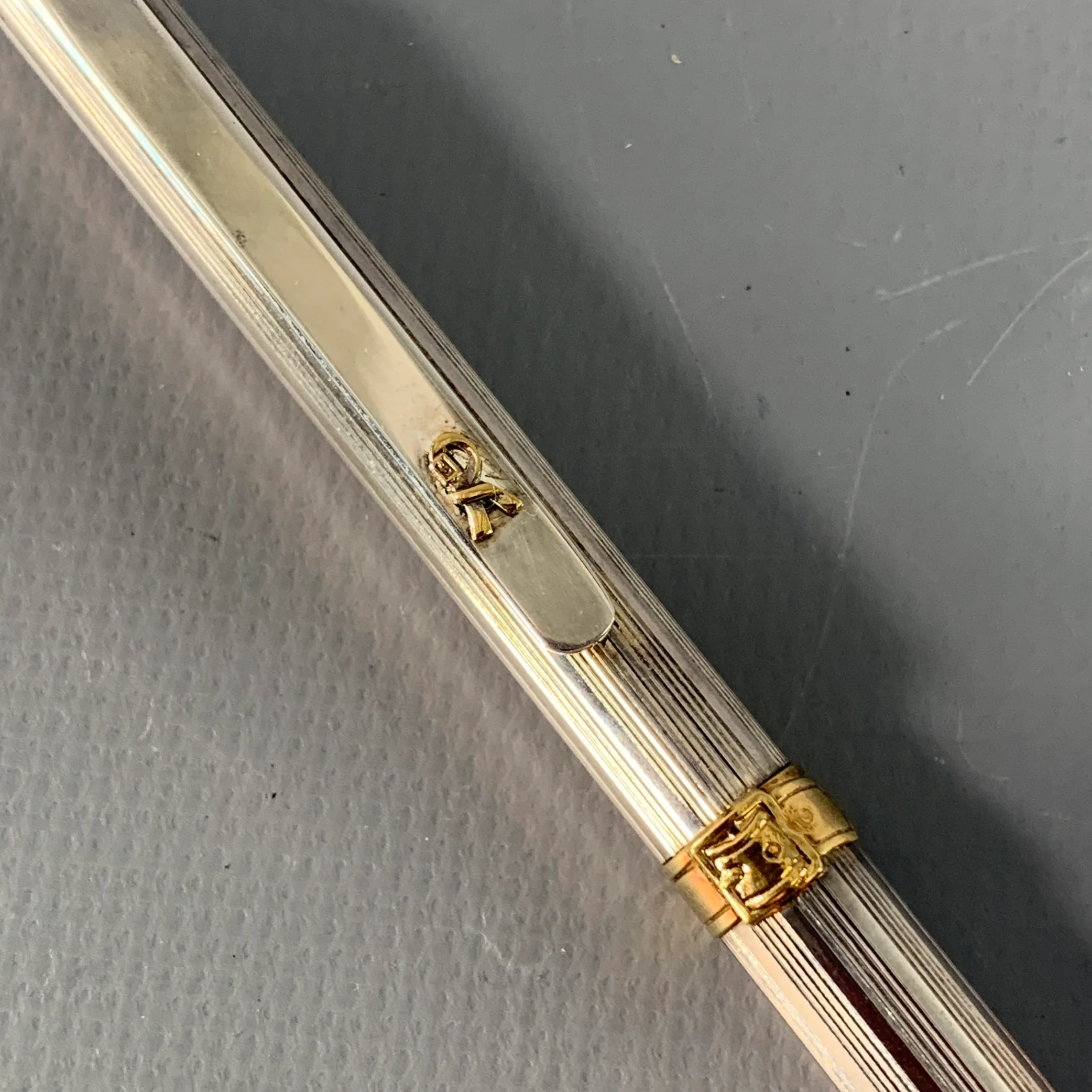 ROBERTA DI CAMERINO Vintage Silver Gold Tone Ball Point Pen - Image 2