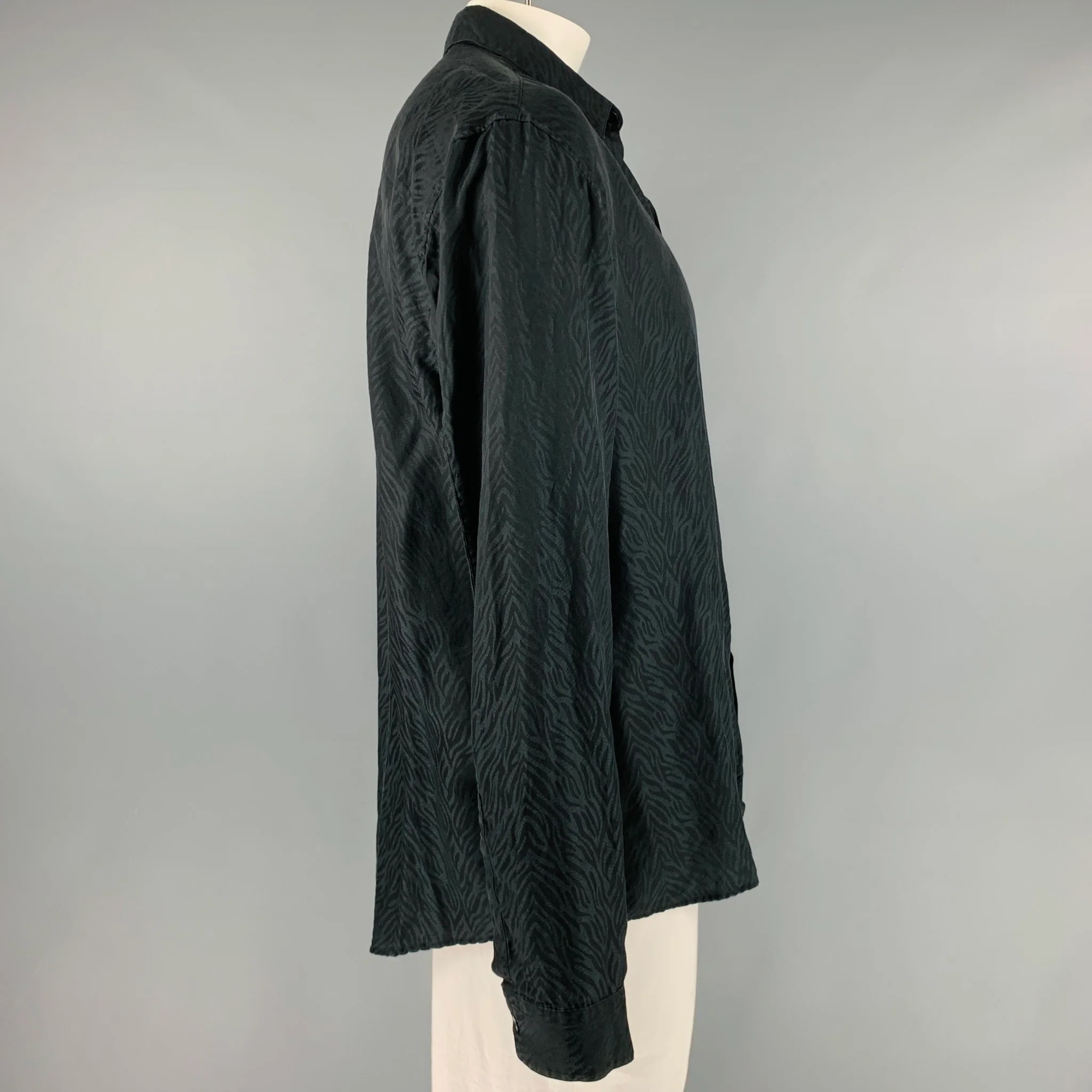 ROBERTO CAVALLI Size XL Black Animal Print Cotton Silk Long Sleeve Shirt - Image 3
