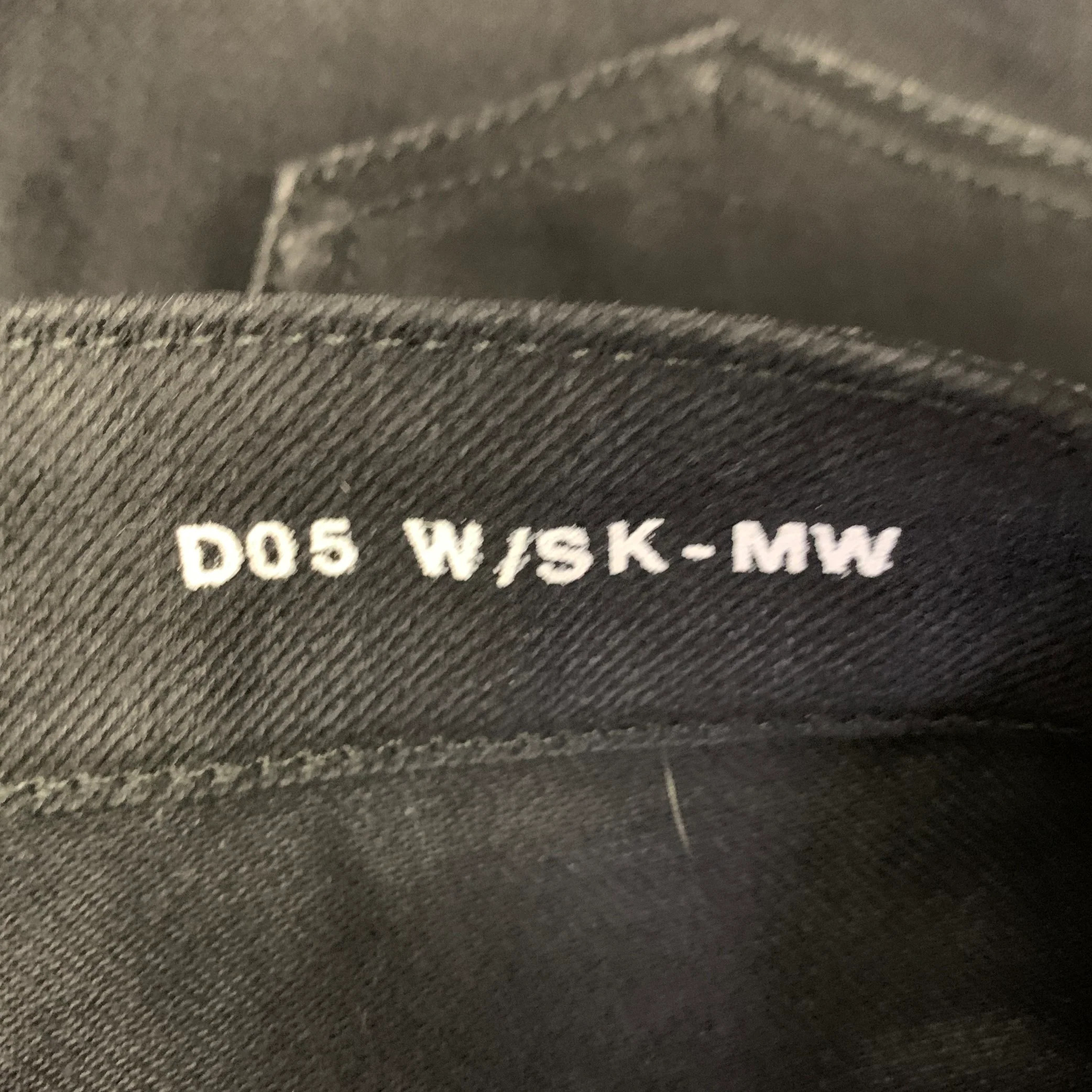 SAINT LAURENT Size 27 Black Denim Skinny Jeans - Image 5