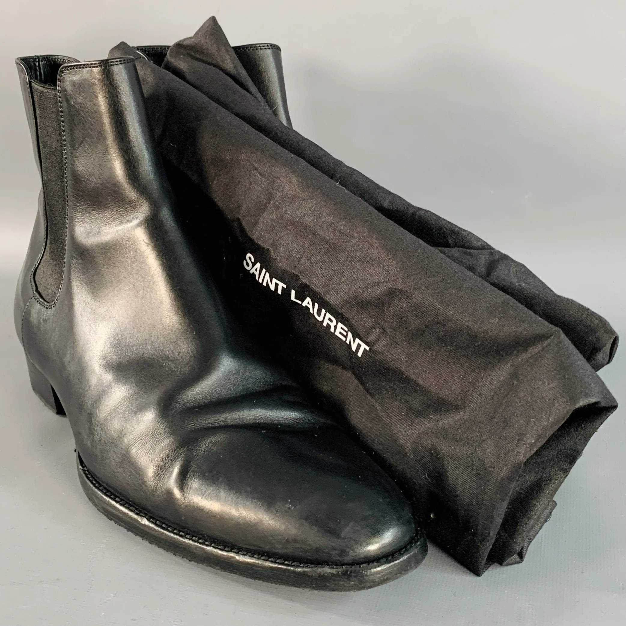 SAINT LAURENT Size 9 Black Leather Ankle Chelsea Boots - Image 9
