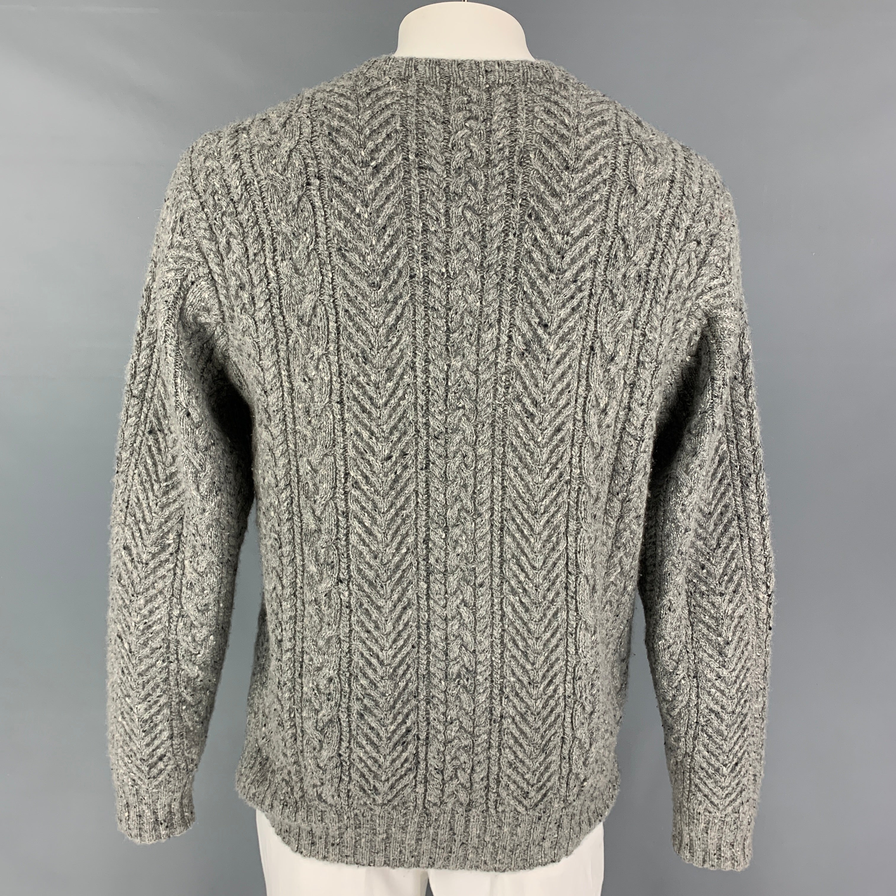 SAKS FIFTH AVENUE Size L Grey Cable Knit Cashmere Crew-Neck Sweater - Image 3