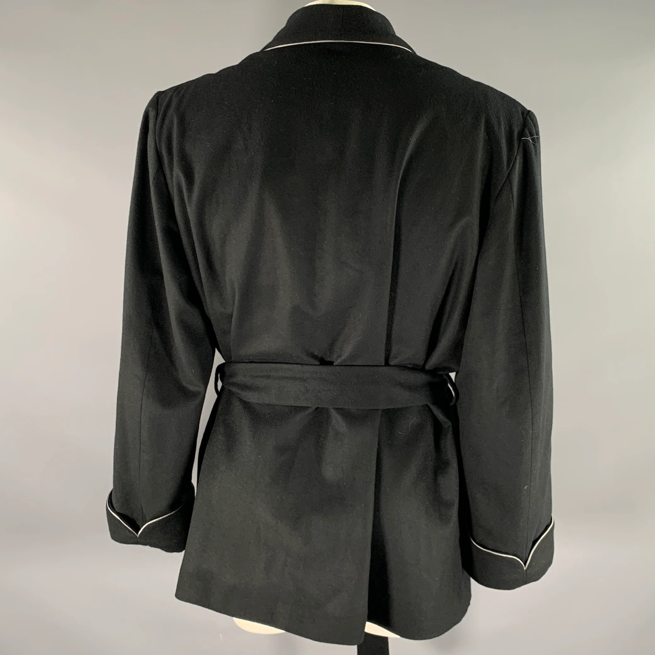 SAKS FIFTH AVENUE Size XL Black Cashmere Smoking Jacket - Image 4