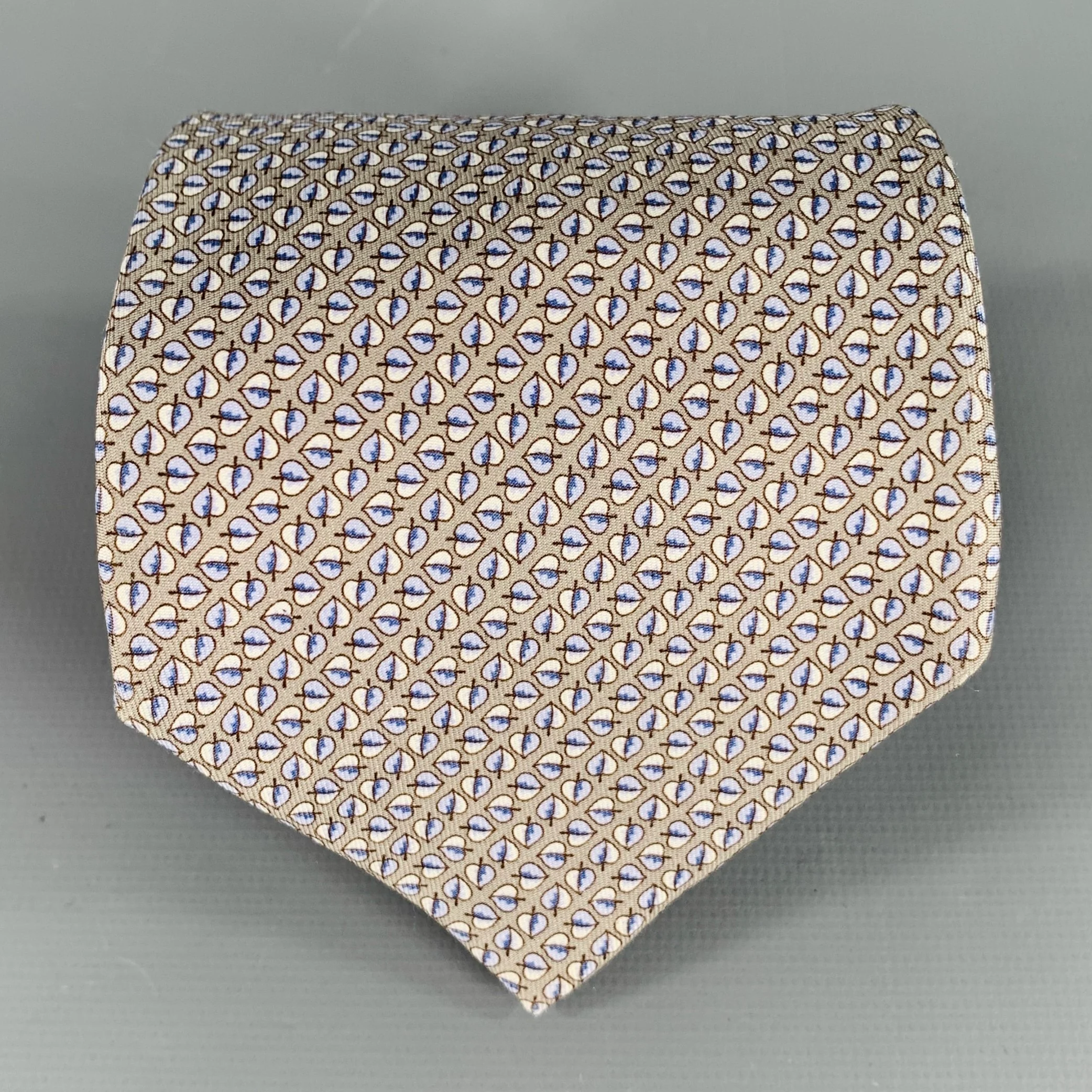 SALVATORE FERRAGAMO Grey Blue Leaves Silk Tie