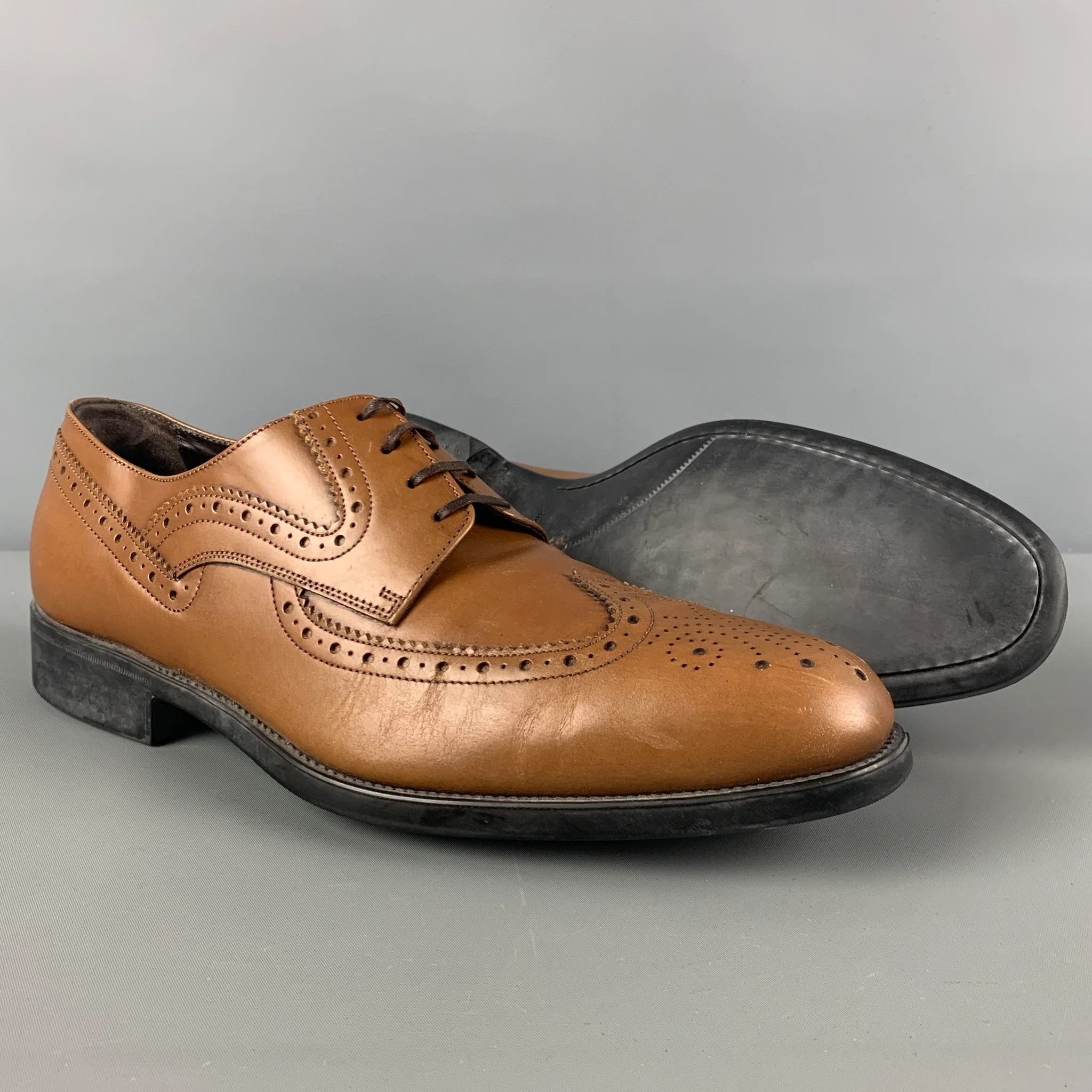SALVATORE FERRAGAMO Size 10.5 Brown Tan Perforated Leather Wingtip Lace Up Shoes - Image 3