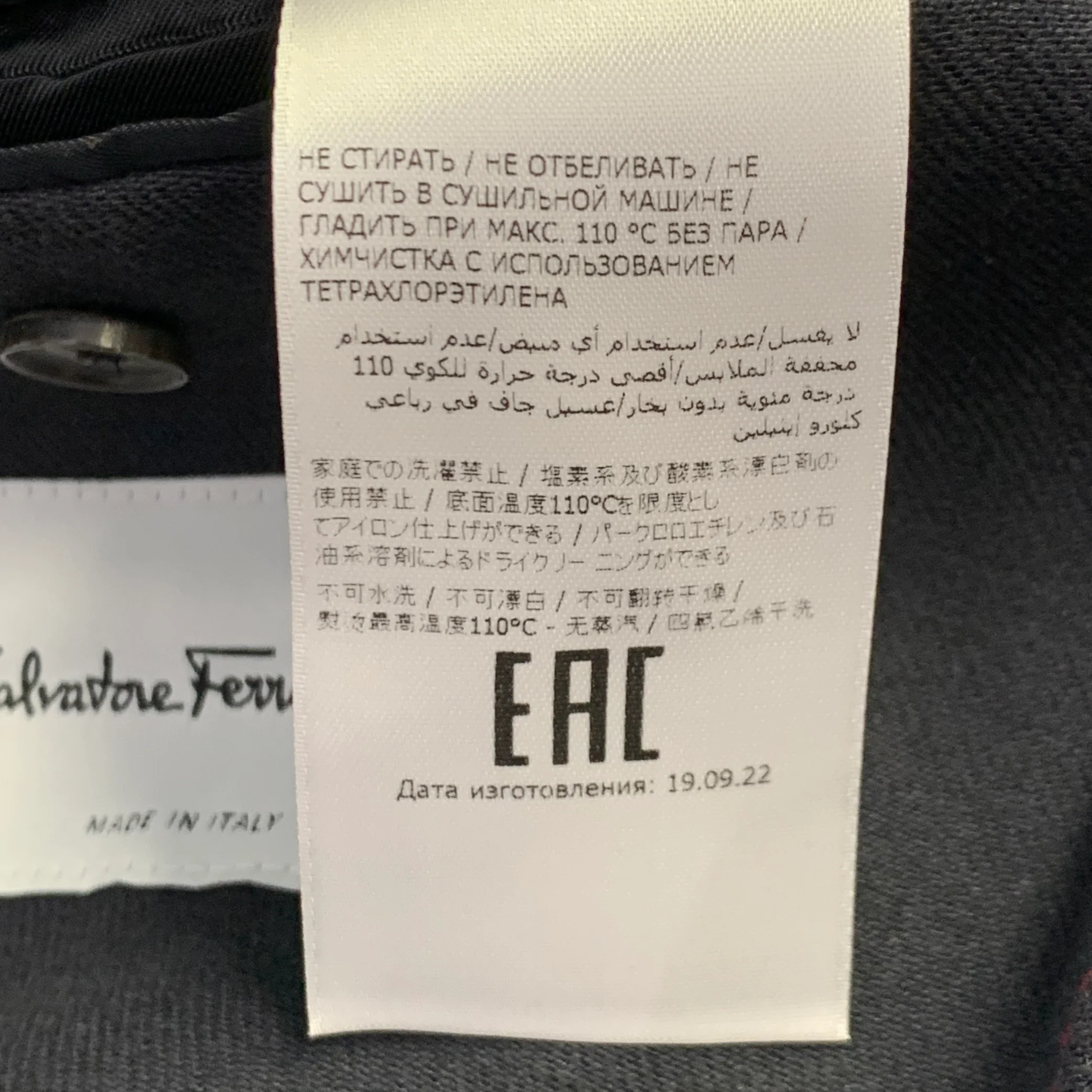 SALVATORE FERRAGAMO Size 42 Navy Twill Virgin Wool Cotton Sport Coat - Image 15