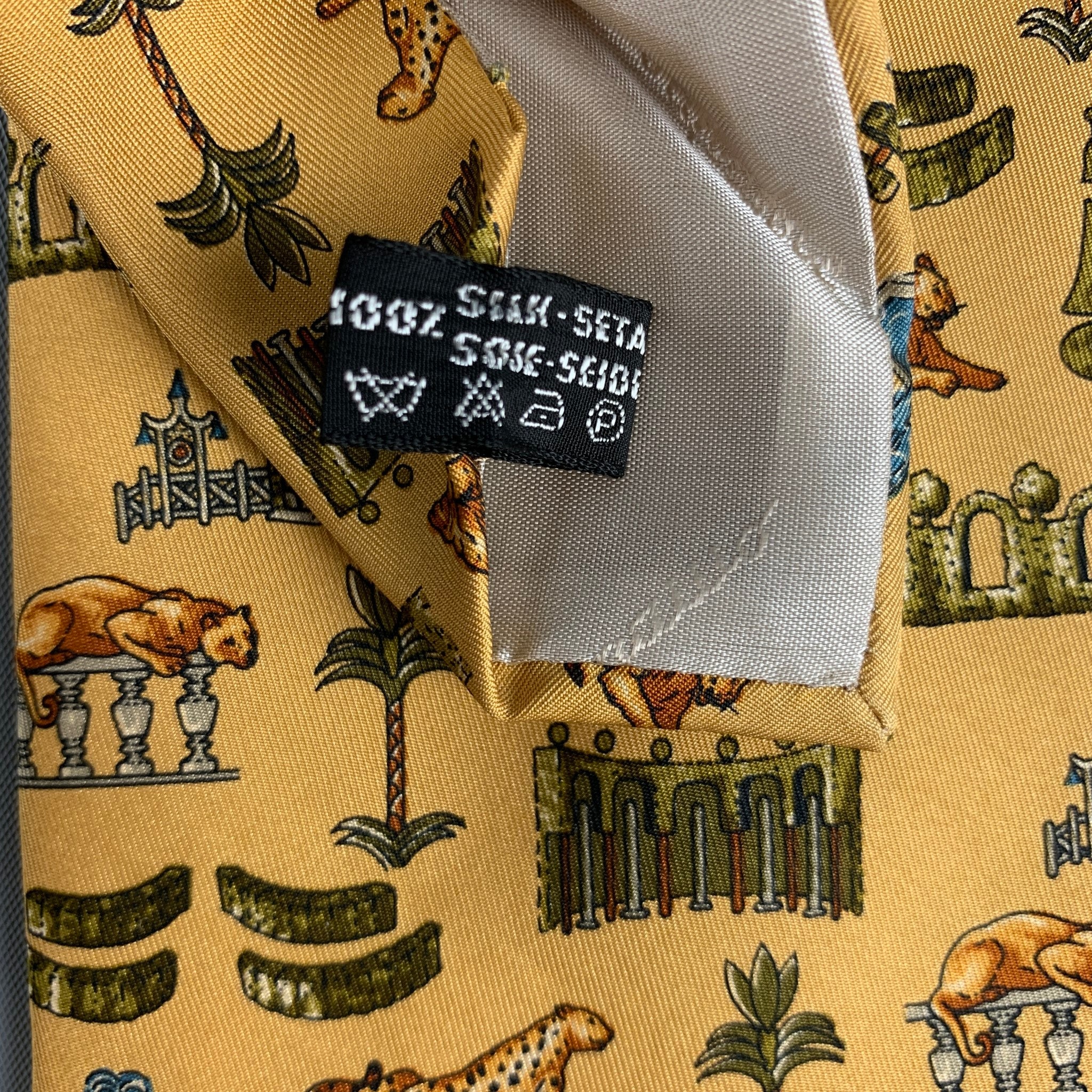 SALVATORE FERRAGAMO Yellow Multicolour Tapestry Silk Tie - Image 5