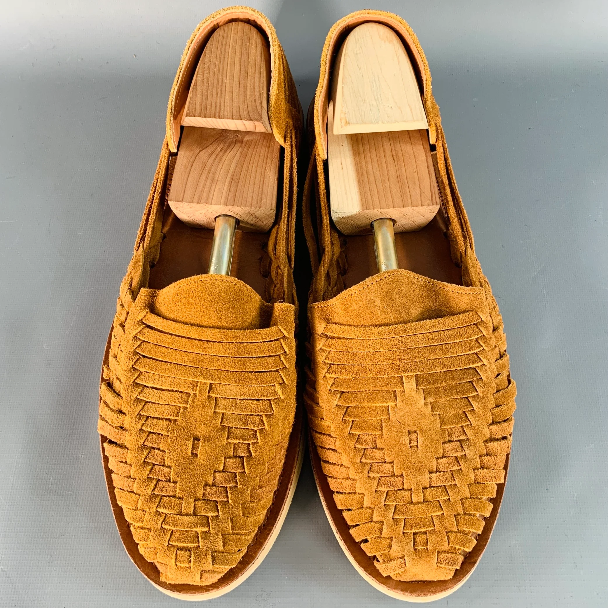 STEVE MADDEN Size 13 Camel Suede Woven Sandals - Image 4