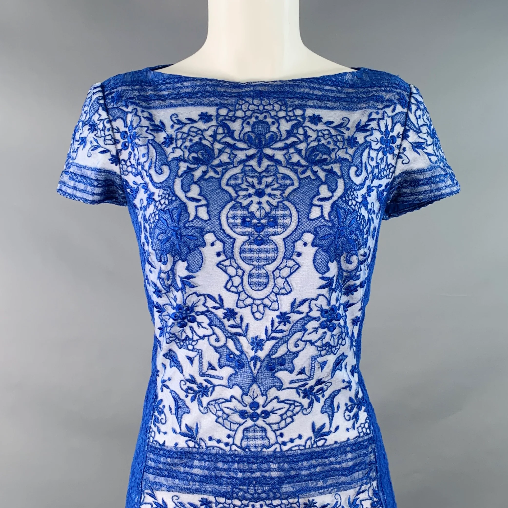 TADASHI SHOJI Size 6 Blue White Rayon Blend Lace Short Sleeve Cocktail Dress - Image 2