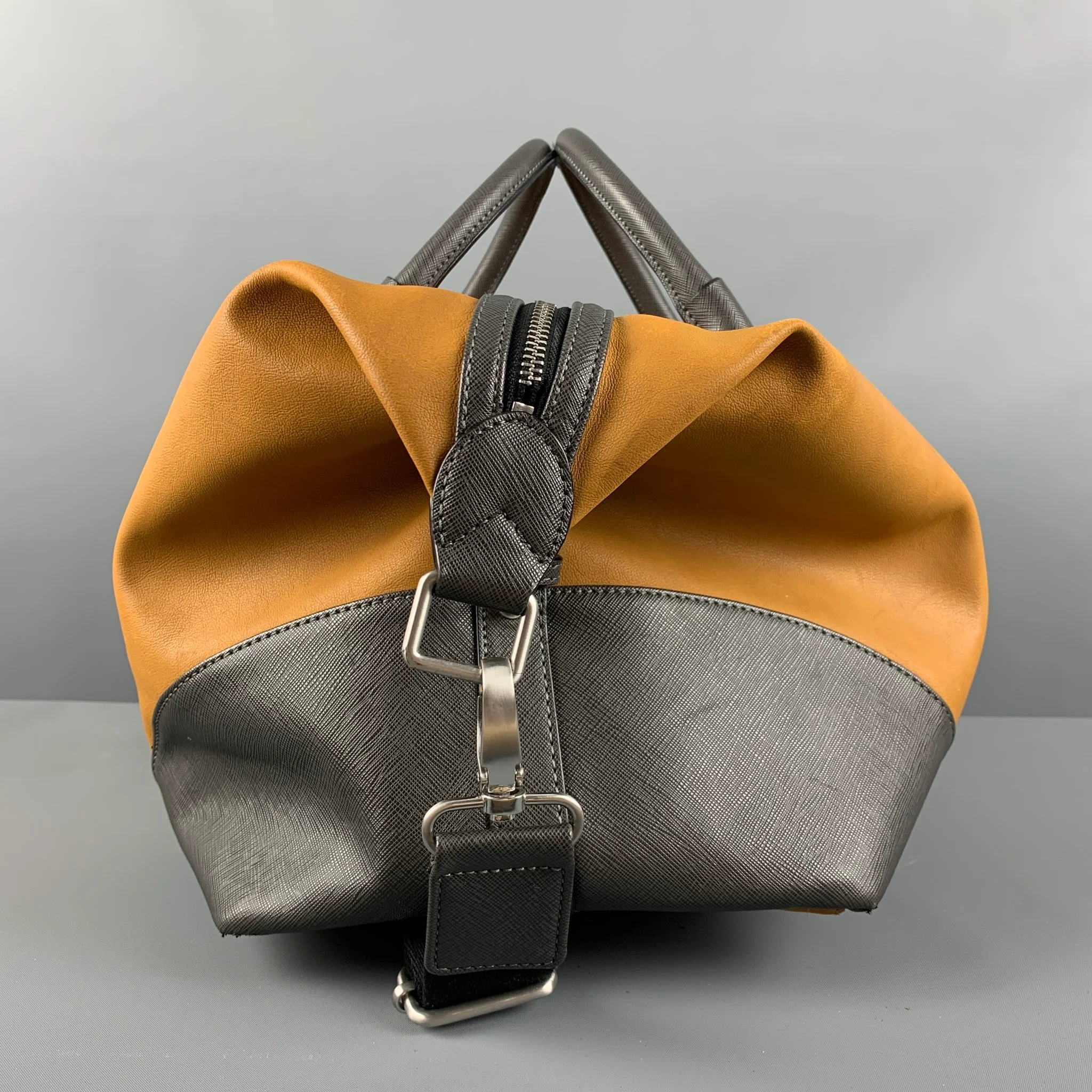 TED BAKER Beige Taupe Color Block Leather Overnight Bags - Image 4